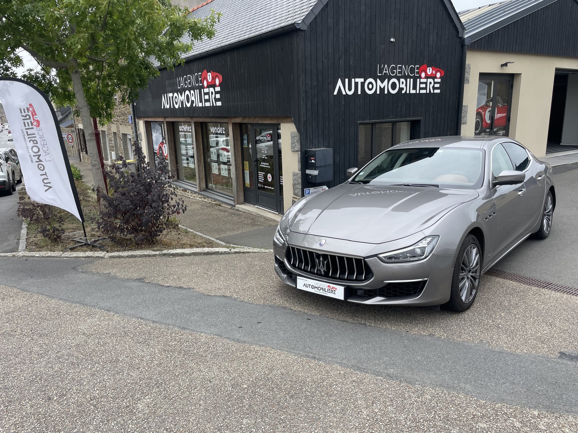 Maserati Ghibli SQ4 GRANLUSSO V6 BI TURBO 430 CH — 39