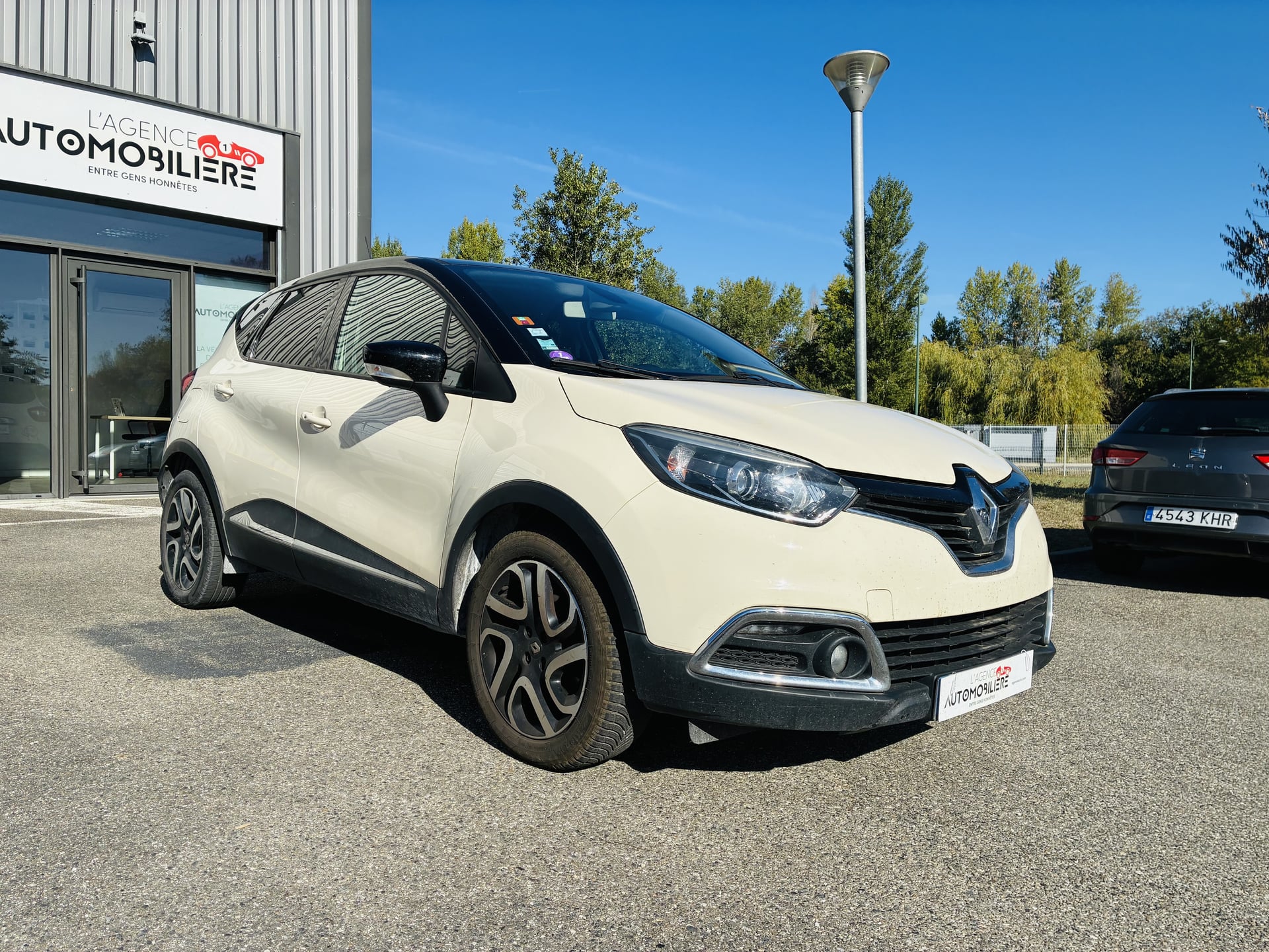 Renault Captur 1.2 INTENS 120cv - Distribution à jour - Vidange de Boîte OK