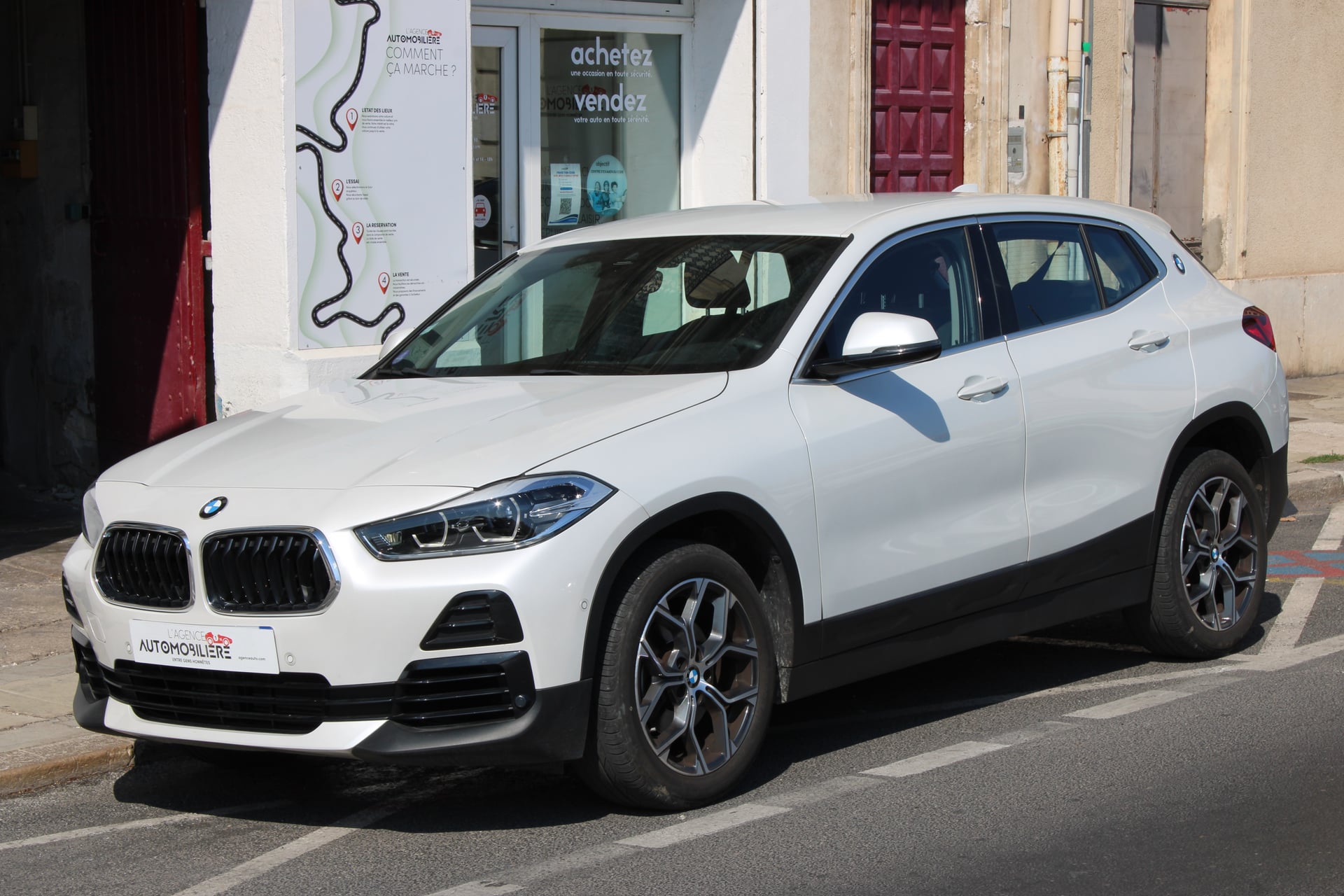 BMW X2 SDRIVE 18i 140Ch DKG7 LOUNGE ( Caméra de recul, Coffre électrique, GPS ... )