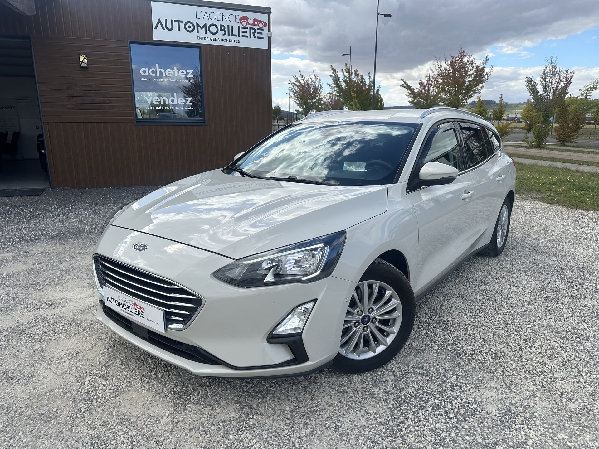 Ford Focus SW 1.5 TDCI 120 CH FINITION TITANIUM