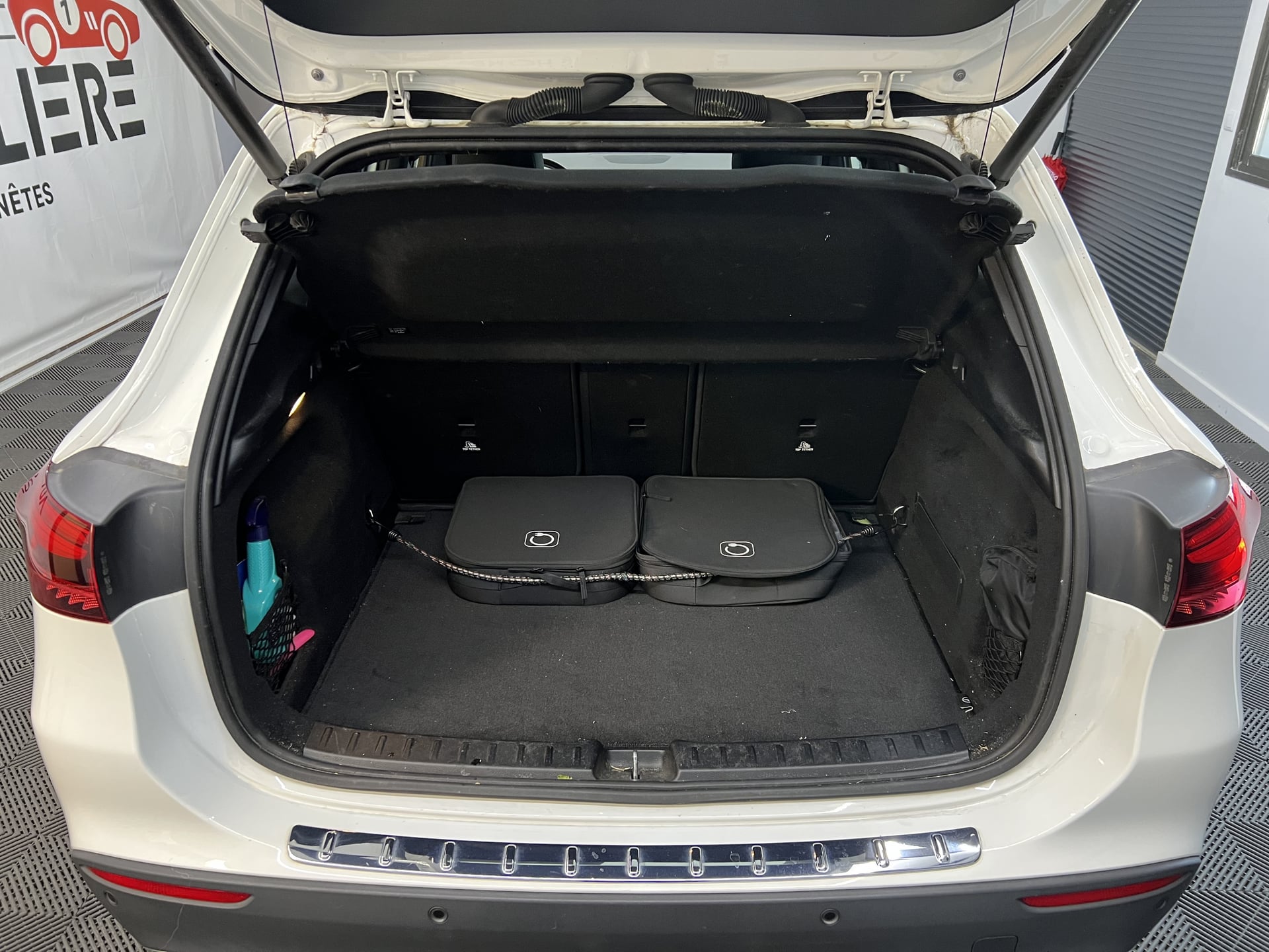 Mercedes-Benz Classe GLA 250 e 8G-DCT Progressive Line — 27