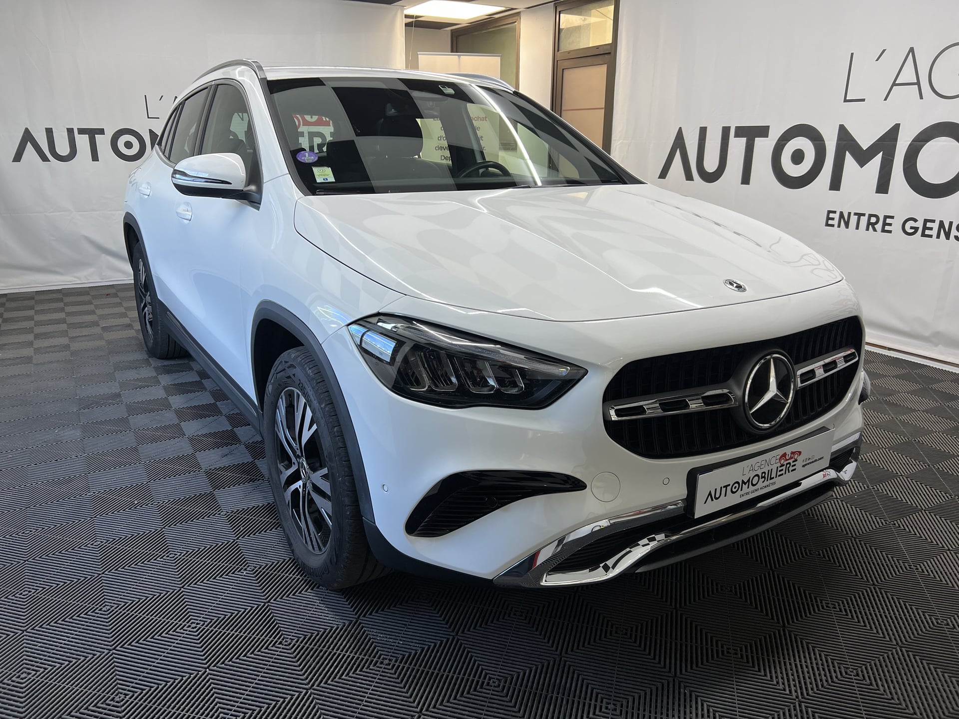 Mercedes-Benz Classe GLA 250 e 8G-DCT Progressive Line
