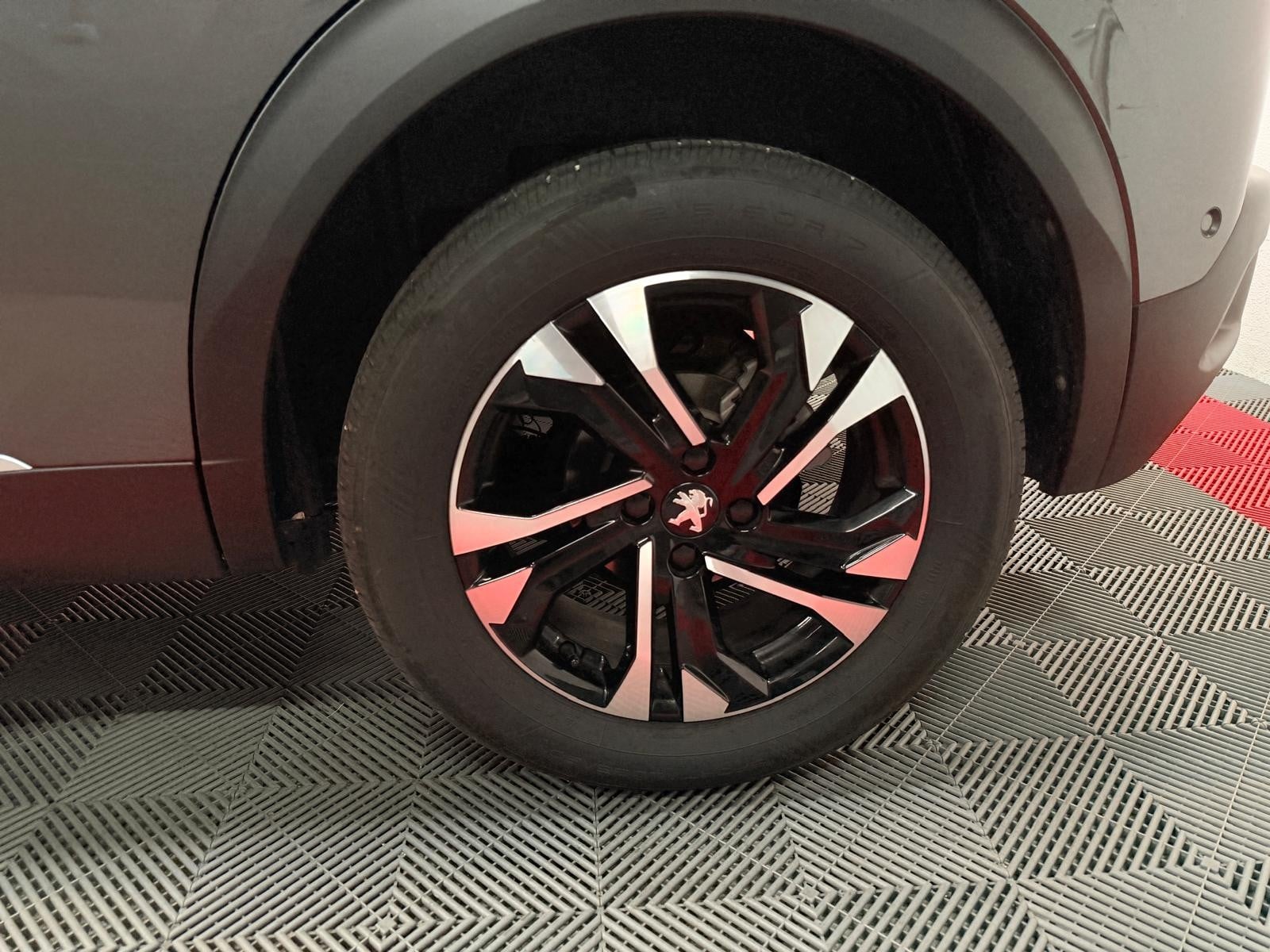 Peugeot 2008 II (P24E) 5HB 1.2 THP 12V EAT8 S&S 130 cv Boîte auto — 22