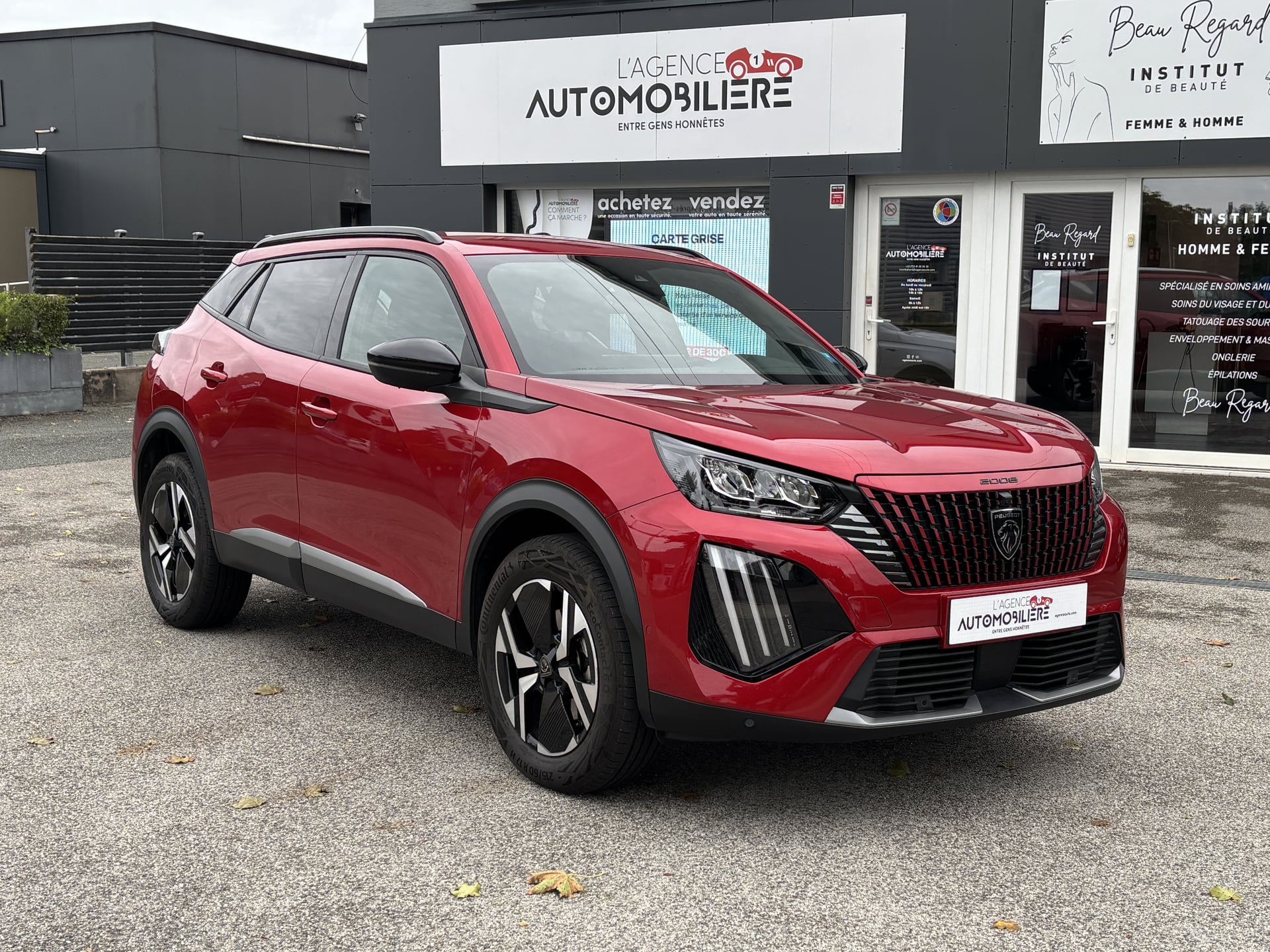 Peugeot 2008 1.2 Hybrid 136 ch ALLURE e- DSC6