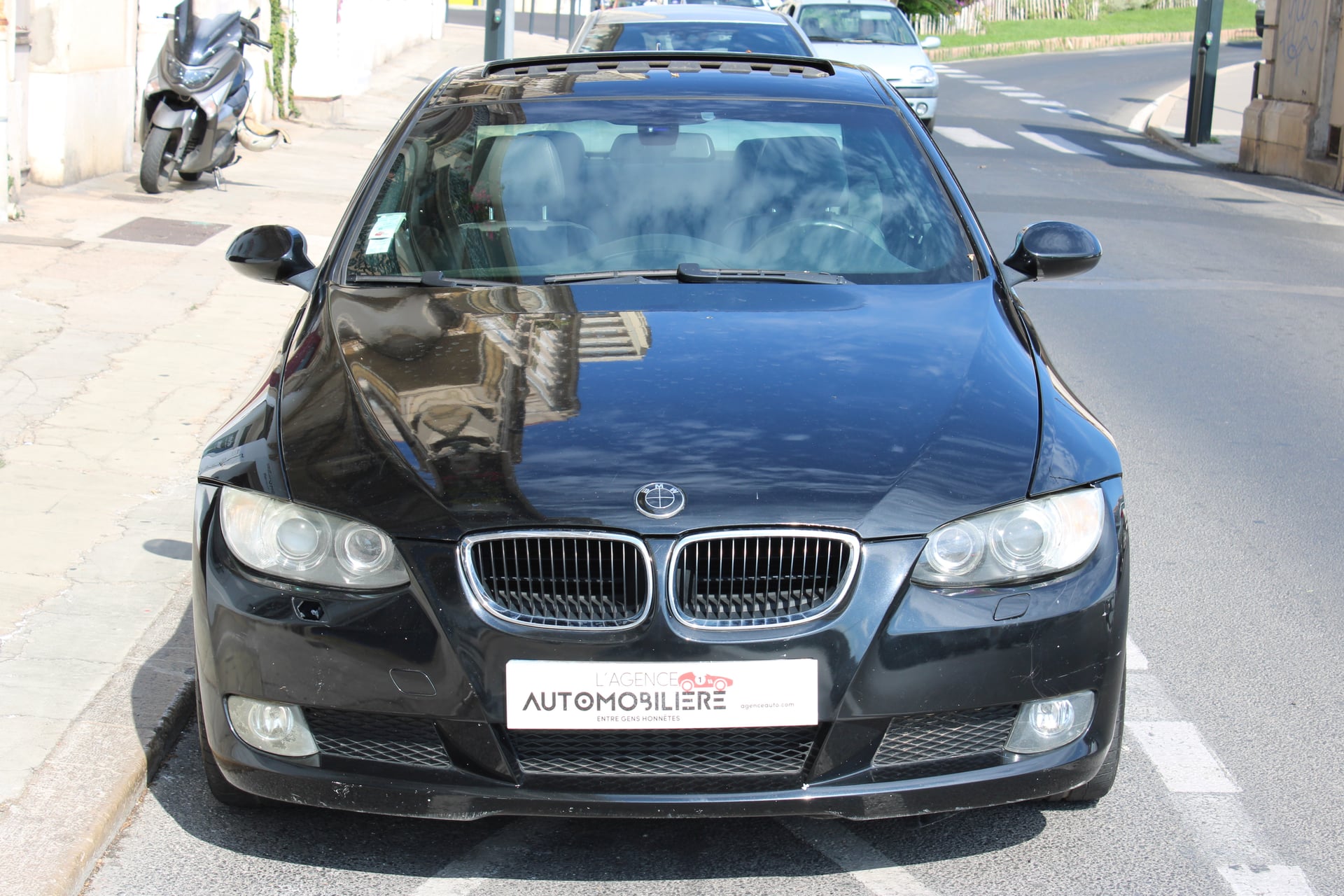 BMW Série 3 COUPE 320D 177CH CONFORT STEPTRONIC ( Toit ouvrant, Radar de recul ... ) — 2