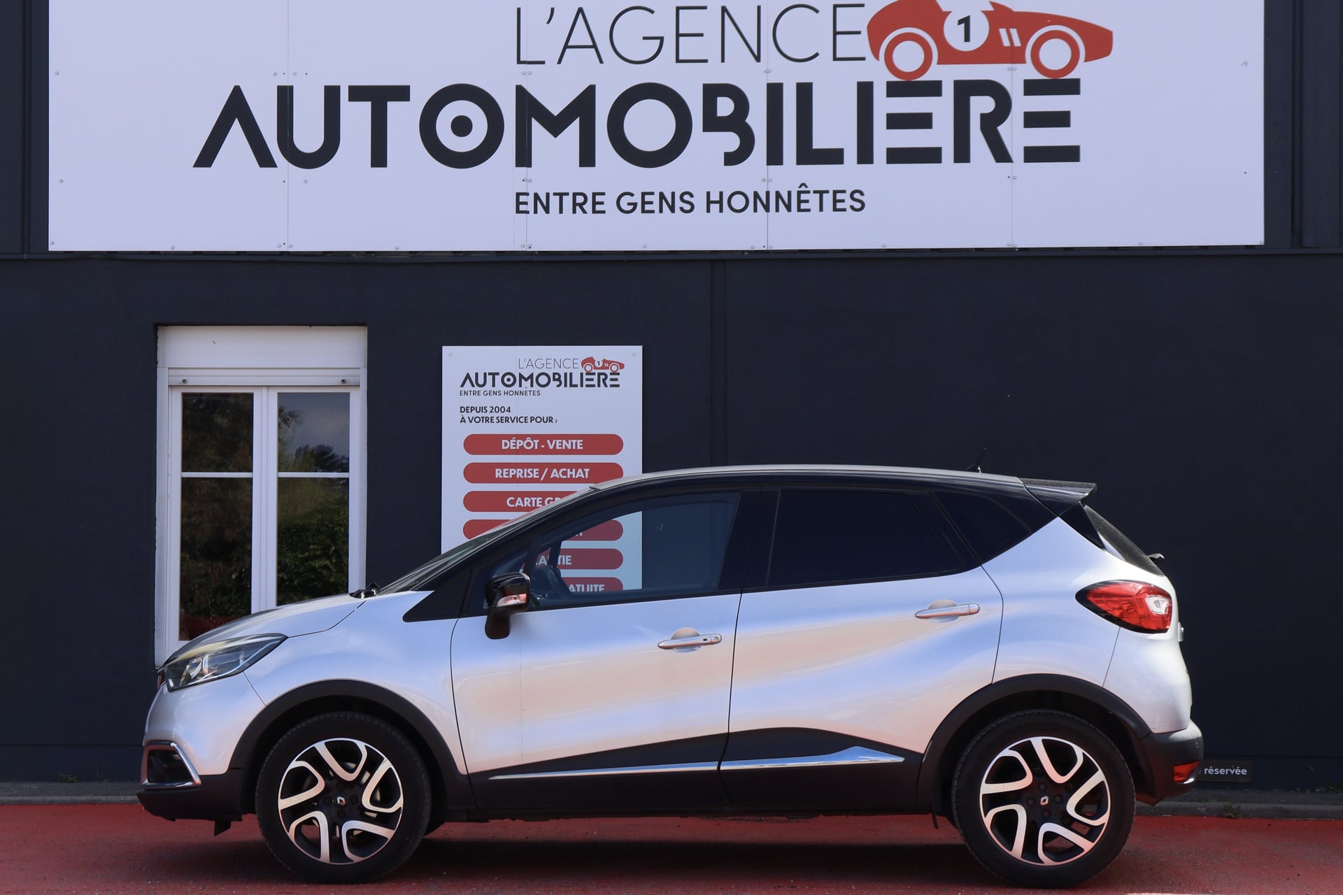 Renault Captur 1.5 DCi 110 Intens BVM5 (GPS, Bluetooth, Radars) — 2