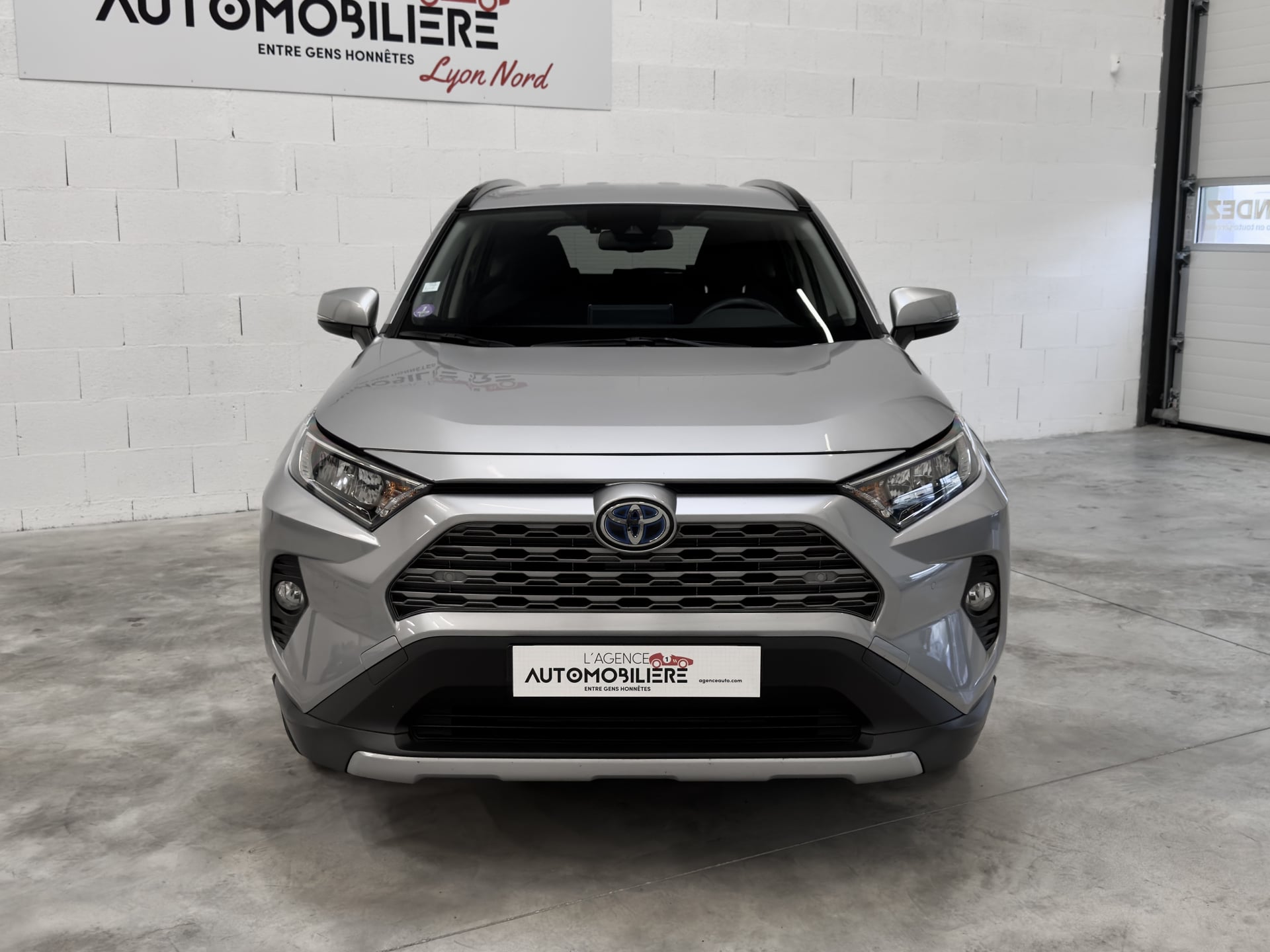Toyota RAV4 Hybride 218 2WD Dynamic MY21 – 1ºMain Français - Suivi complet – Caméra – Attelage – CarPlay – Garantie 12 Mois Toyota — 2