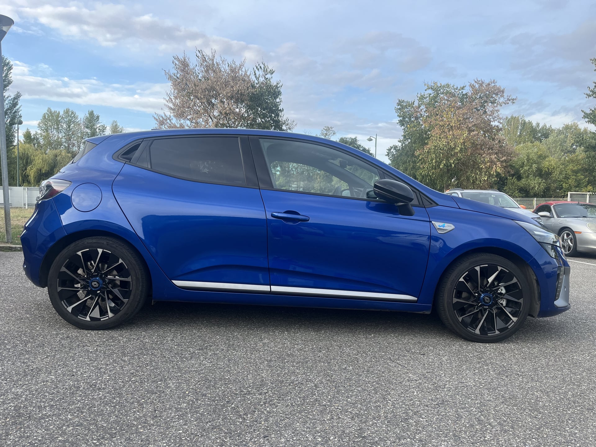 Renault Clio ALPINE V PHASE 2 E-TECH 145 CH EVOLUTION AUTO — 2