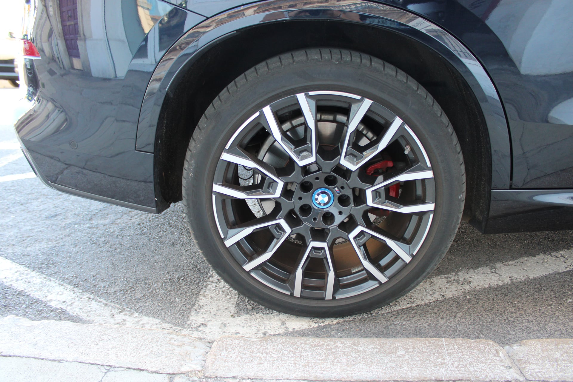 BMW X5 xDRIVE 50e 489Ch BMA8 M SPORT ( Toit ouvrant panoramique, Sièges électriques ... ) — 35