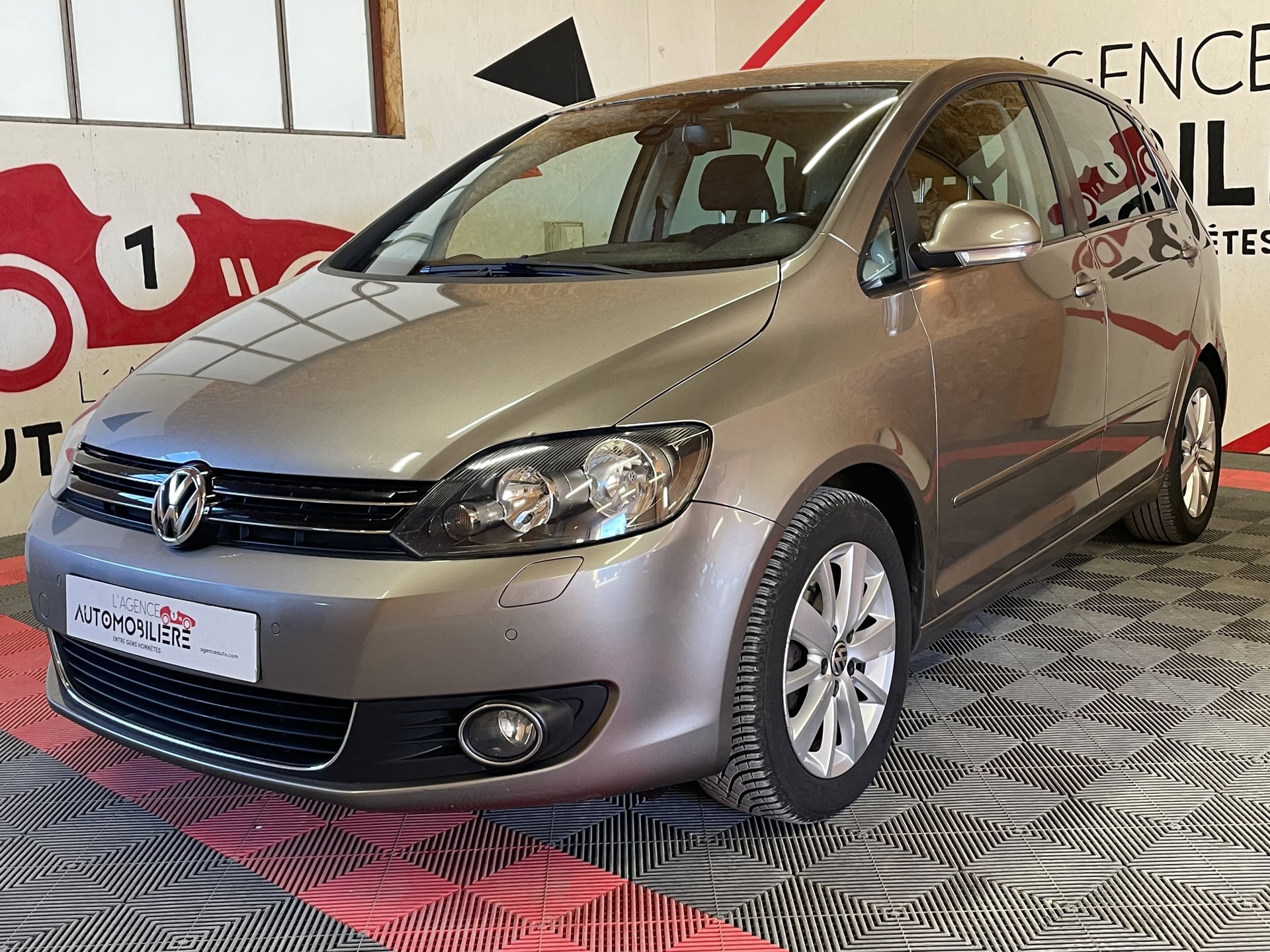 Volkswagen Golf Plus 1.6 TDI BlueMotion 105 cv — 2