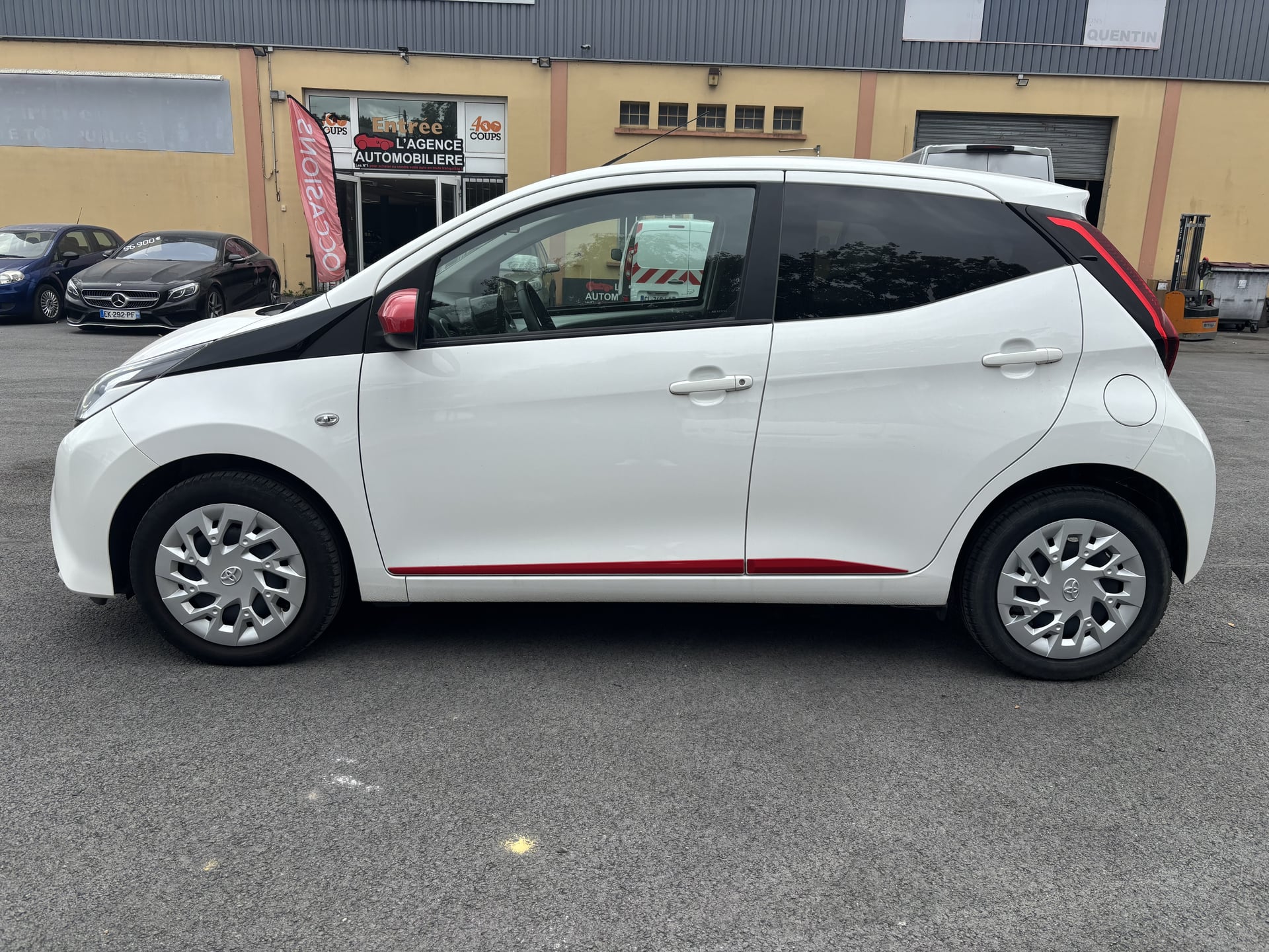 Toyota Aygo MC 1.0 VVT-I Xshift Xlook 72ch - Full Entretien - Boite Auto — 2