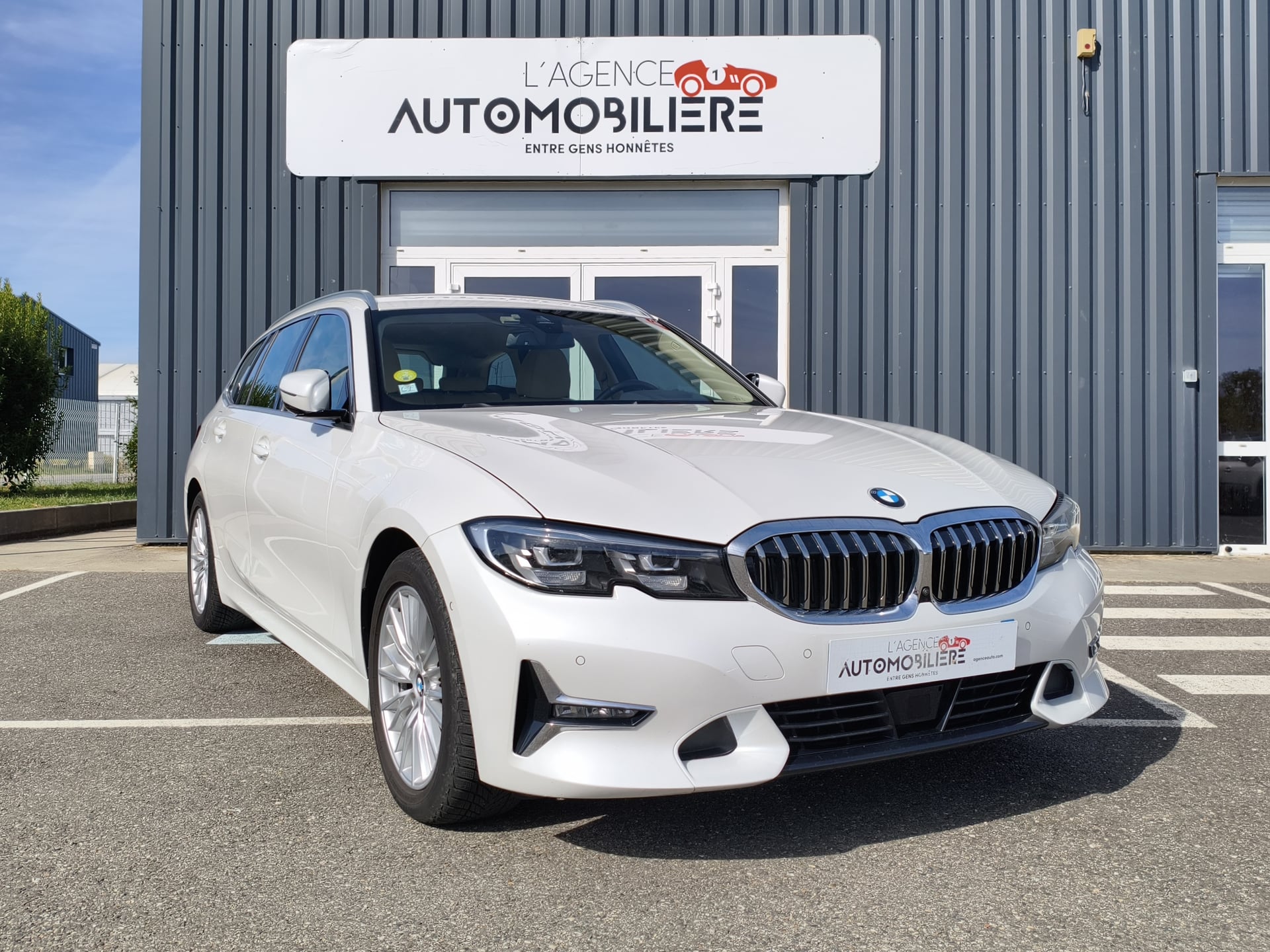 BMW Série 3 TOURING 2.0l 320 D 190ch MHEV HYBRID - LUXURY XDRIVE BVA - historique bmw