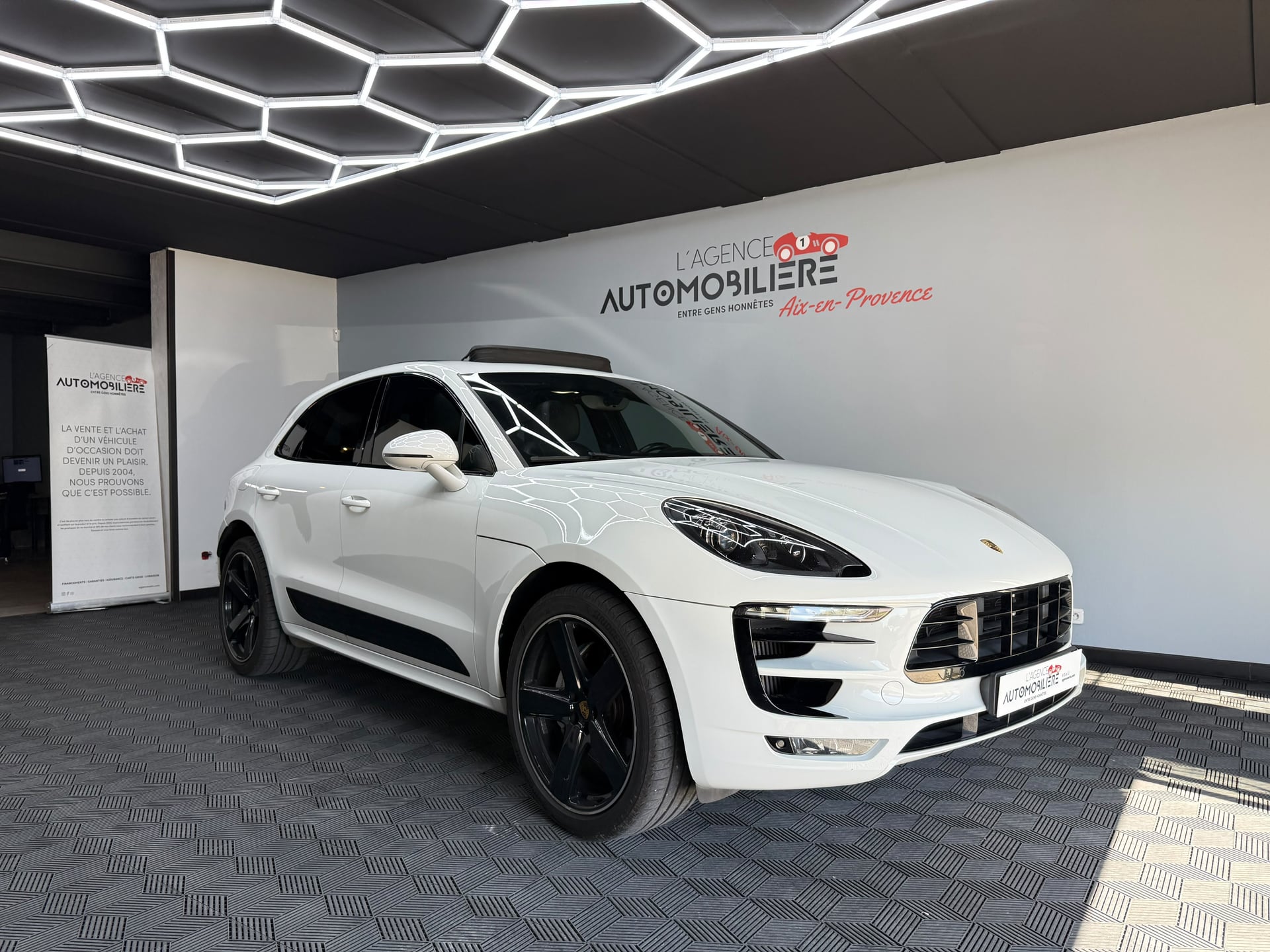 Porsche Macan S V6 3.0 340 Ch PACK SPORT PDK - GARANTIE 6 MOIS