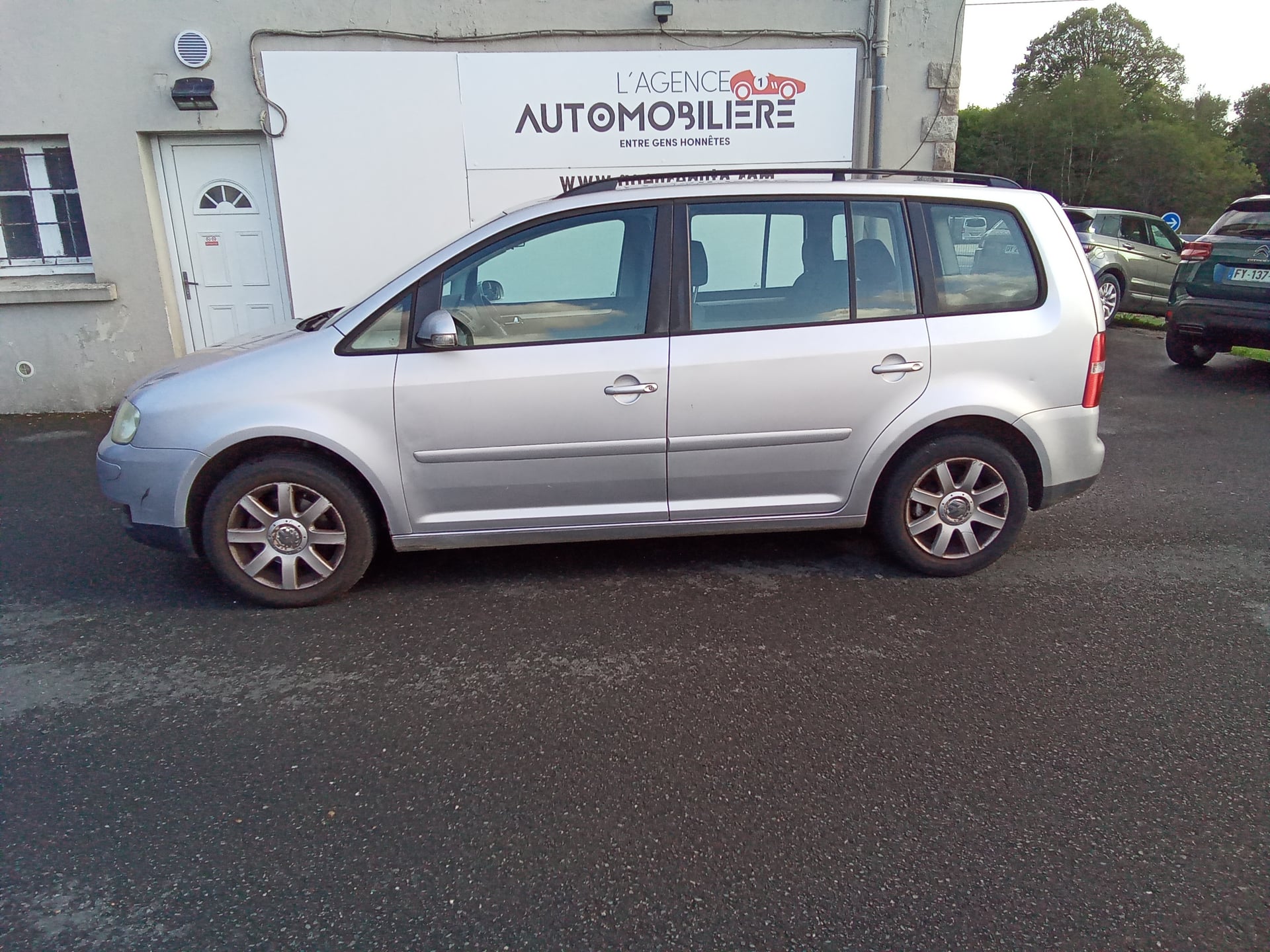 Volkswagen Touran 1.9 TDI 105ch Confort — 2