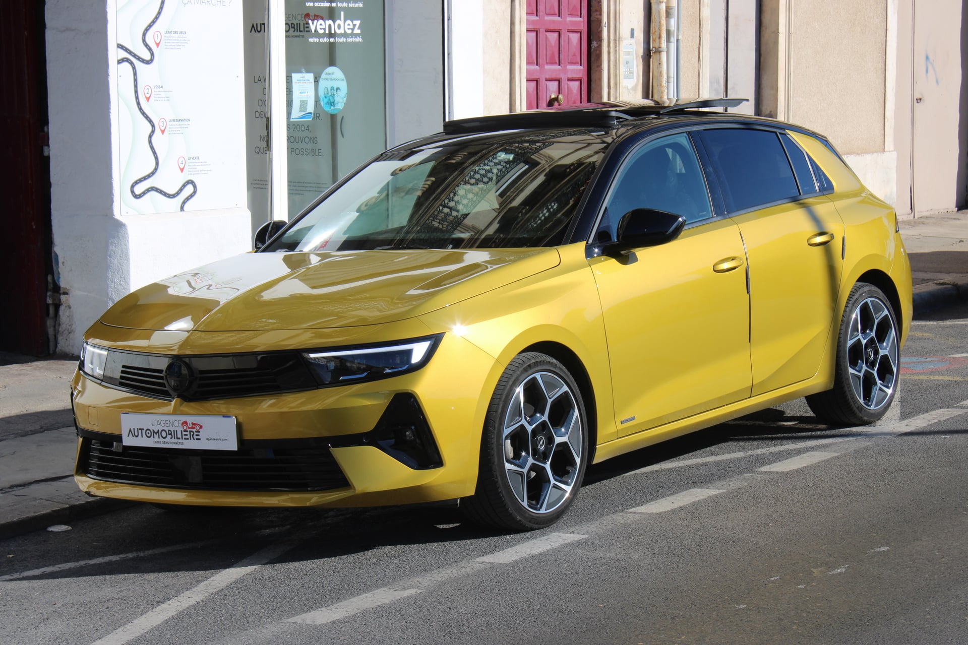 Opel Astra 1.2 TURBO 130Ch BVA 8 GS PACK ULTIMATE ( 1ère main, ENTRETIEN OPEL, Toit ouvrant ... )
