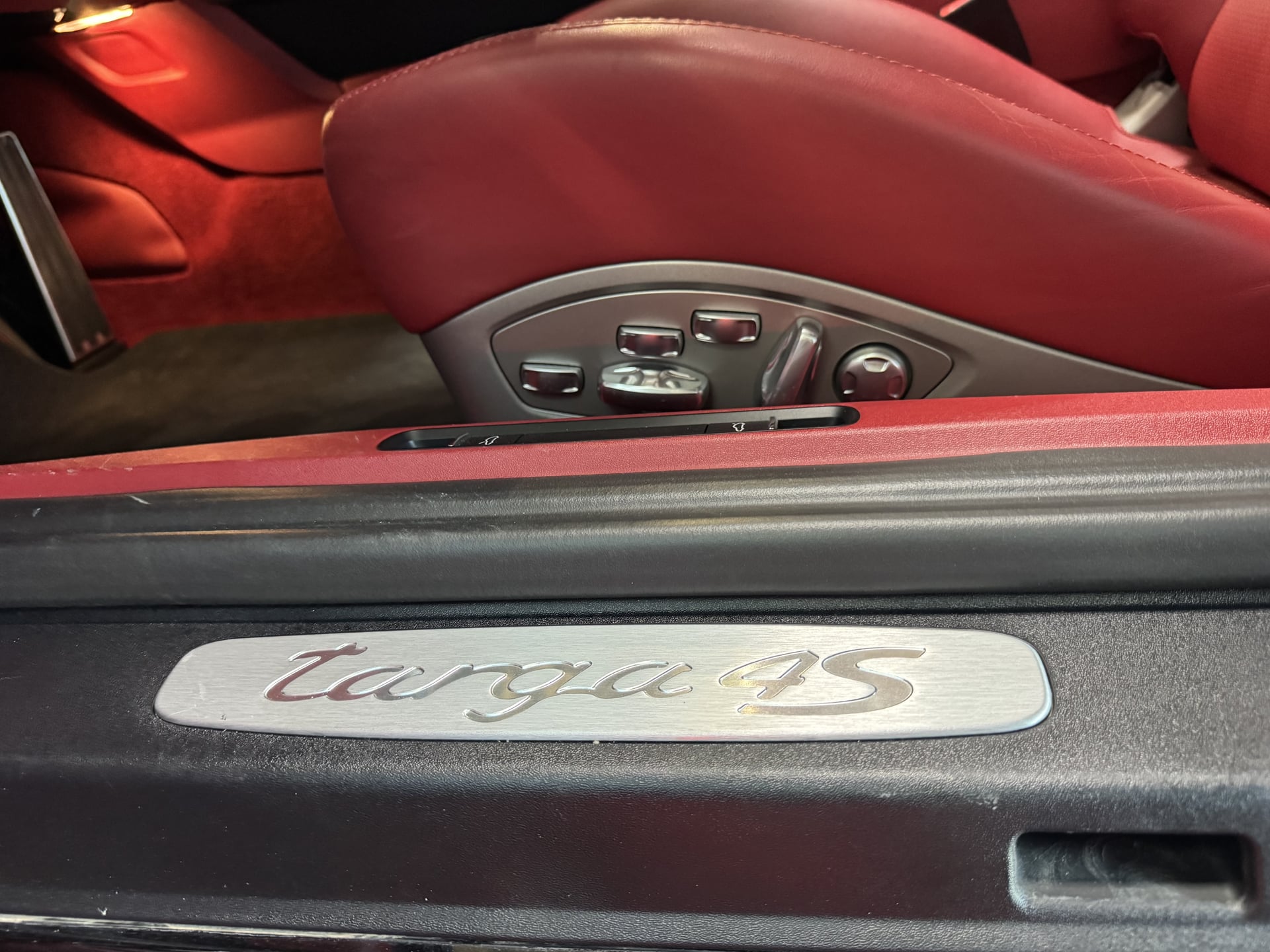 Porsche 911 Targa 991.1 CARRERA 4S 400 ATMOSPHERIQUE FULL OPTION — 37