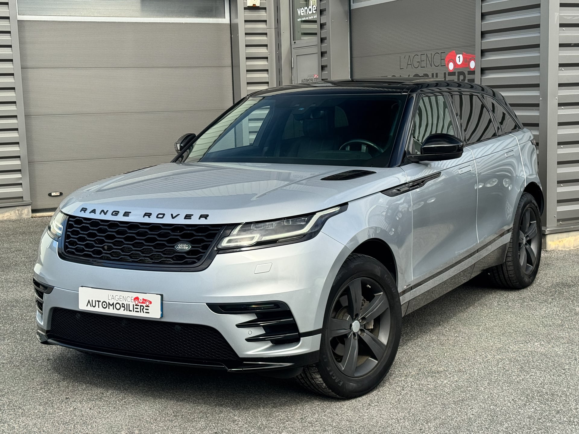 Land Rover Range Rover Velar D240 BVA S R-Dynamic - Suivi complet Land Rover