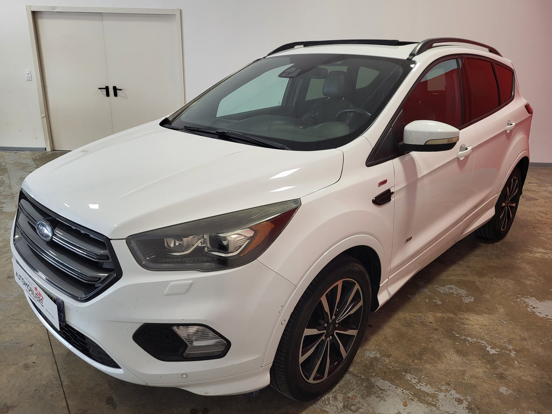 Ford Kuga II (2) 2.0 TDCI 180 S&S 4X4 ST-LINE POWERSHIFT — 2
