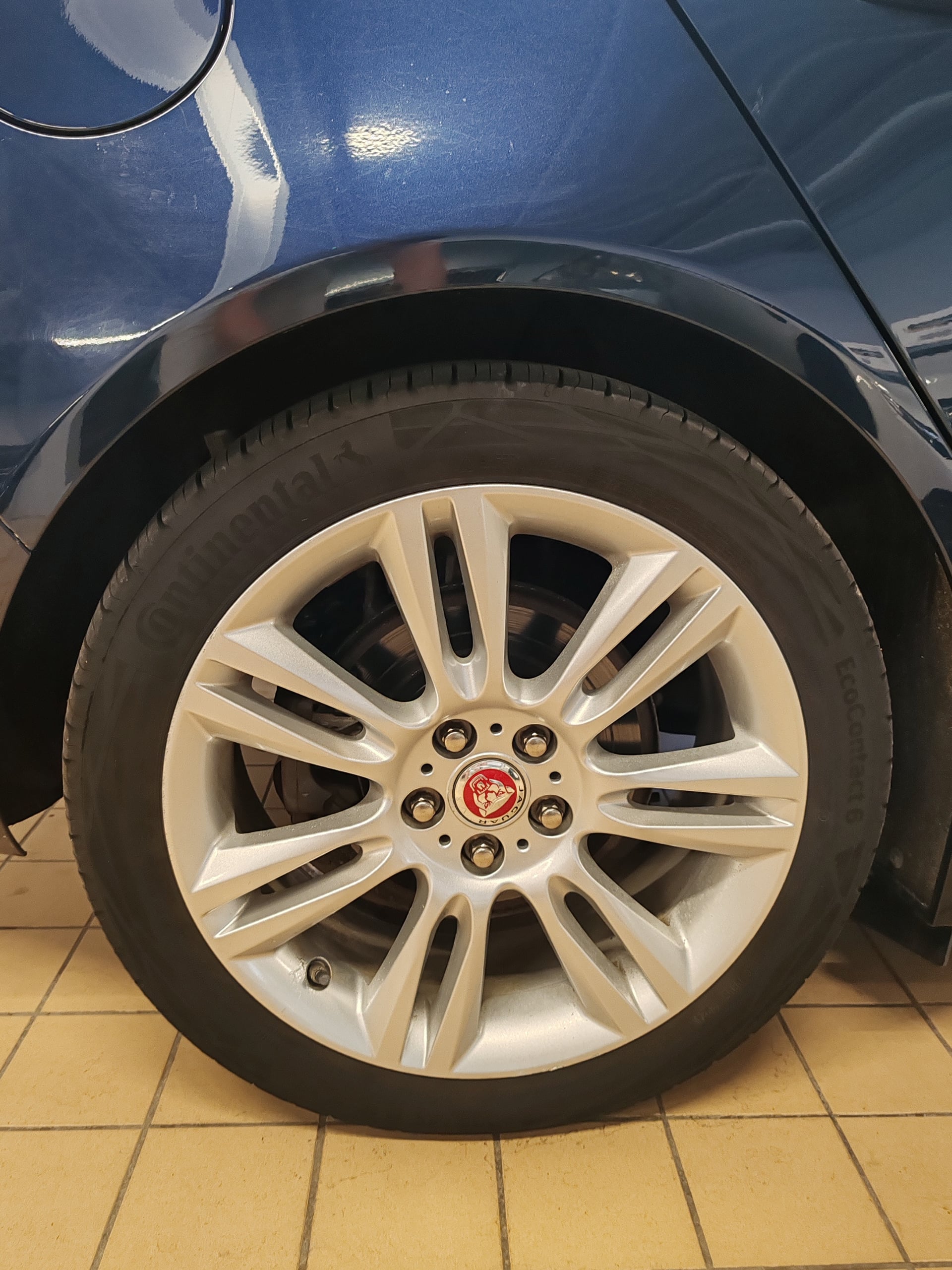 Jaguar XE XE 2.0D 180ch Prestige BVA8 — 31