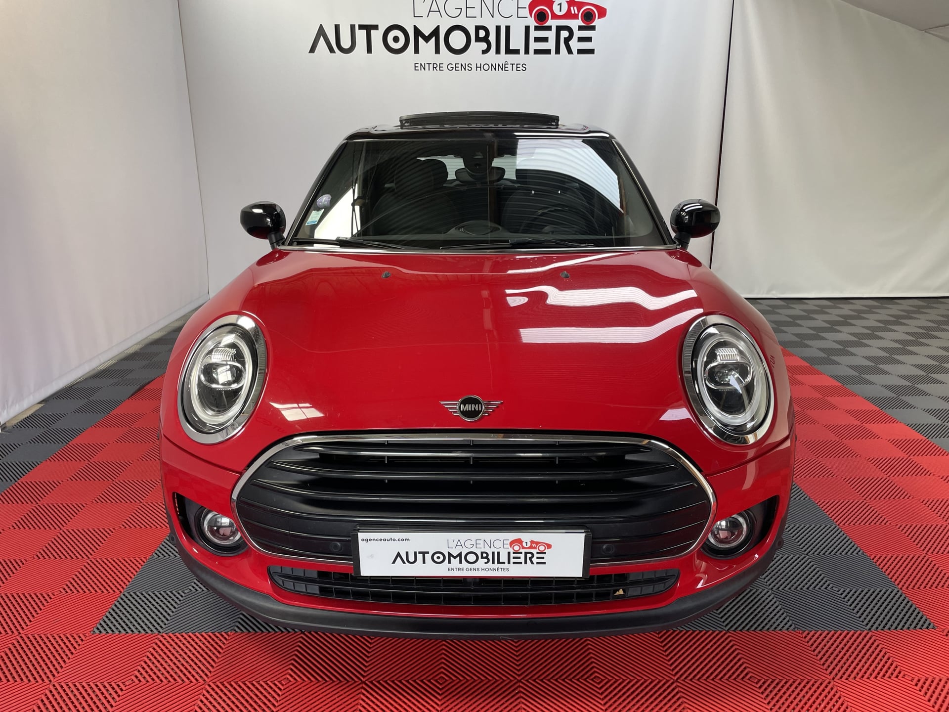 Mini Clubman F54 EDITION CANONBURY DKG7 136 CH — 2