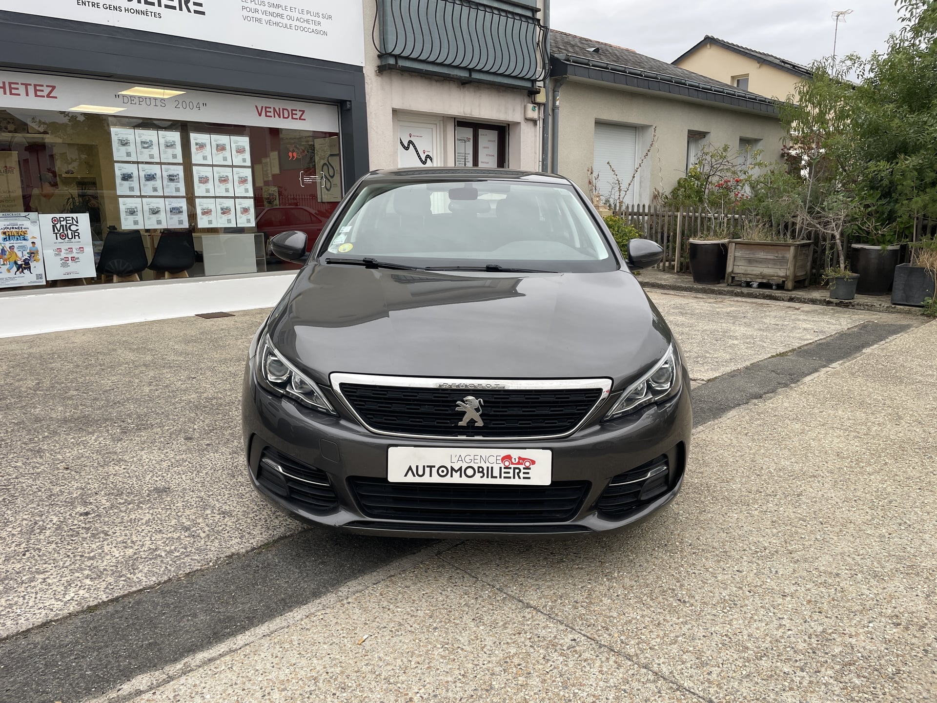 Peugeot 308 SW II SW 1.6 BlueHDi 120 cv Active - Attelage — 2
