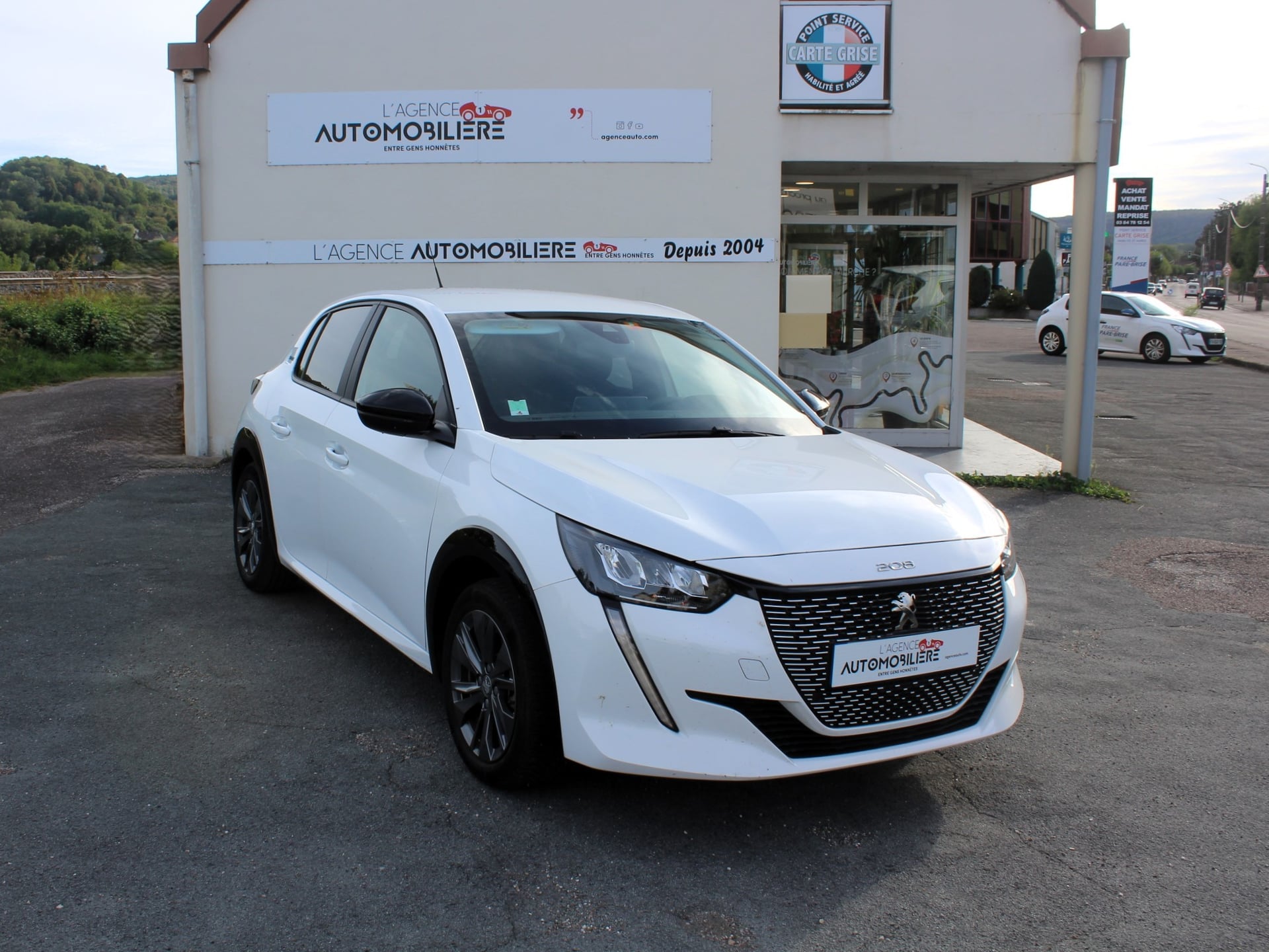 Peugeot e-208 136 CH Style *SUIVI EXCLUSIF PEUGEOT