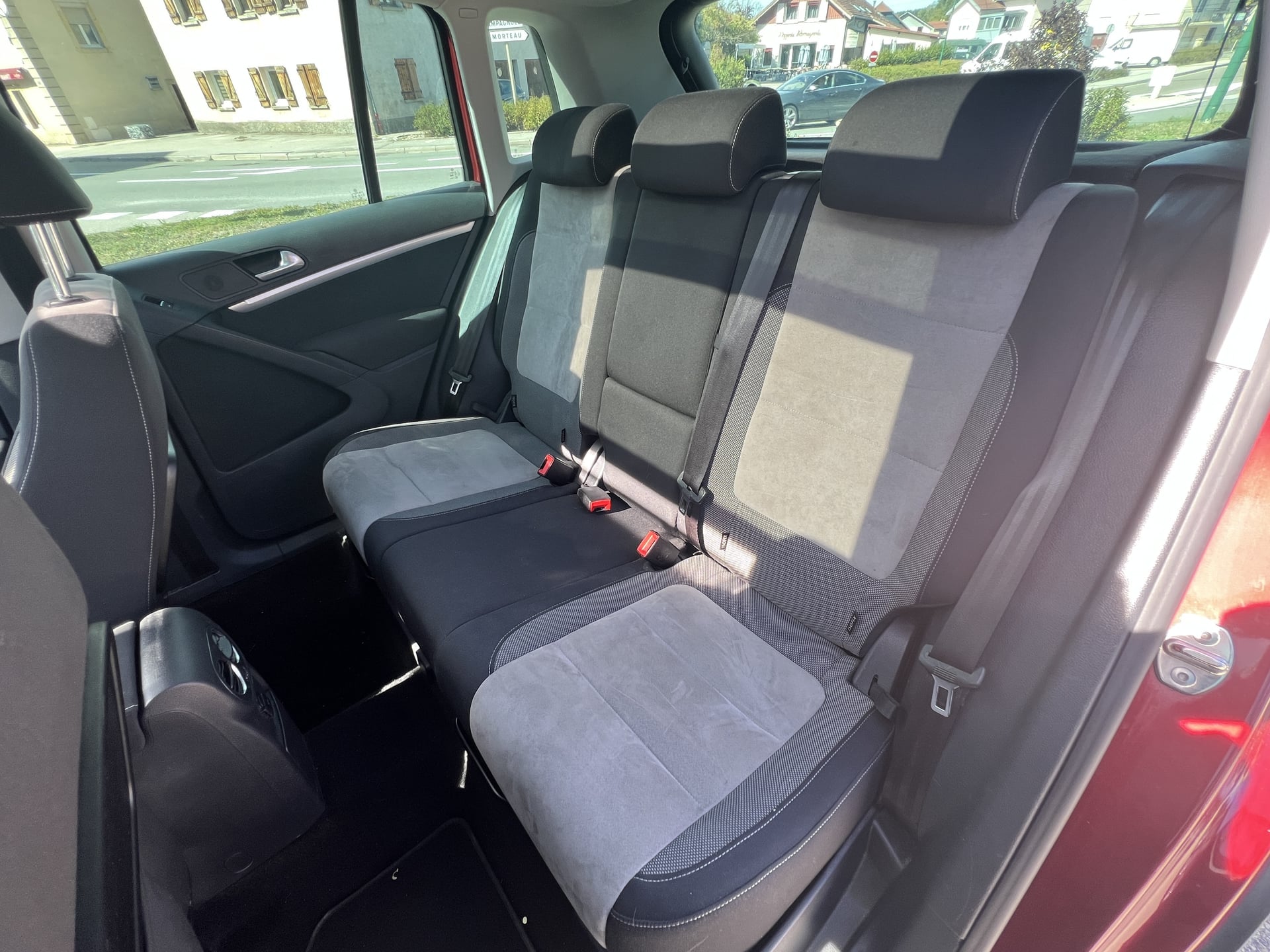 Volkswagen Tiguan 2.0 tdi 140 Sportline T. ouvrant — 40