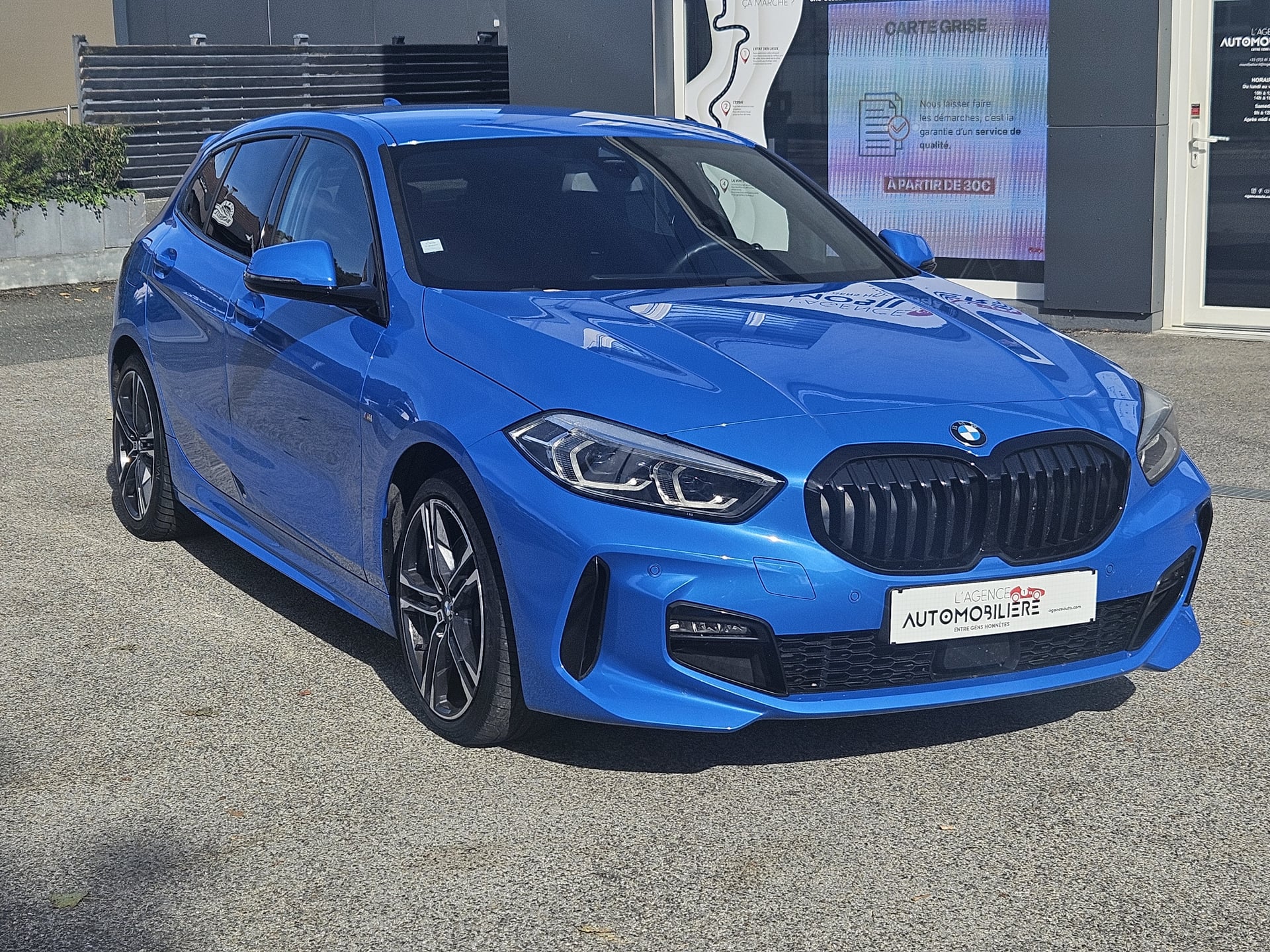 BMW Série 1 120 D 2.0 190 CH X-DRIVE M-SPORT ( Sièges Electriques à mémoires - Park Assist / Auto Reverse - Caméra de recul ...) — 2