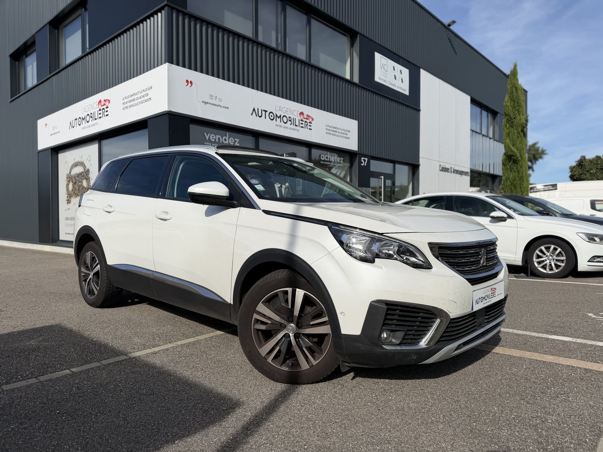 Peugeot 5008 ALLURE 1.2 130CV - 7 PLACES - GARANTIE 12 MOIS