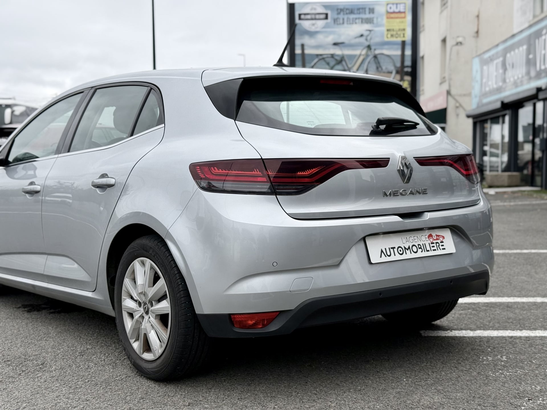 Renault Renault Megane 4 Ph 2 1.5 DCi 115ch BVM6 Business (Feux LED) — 40