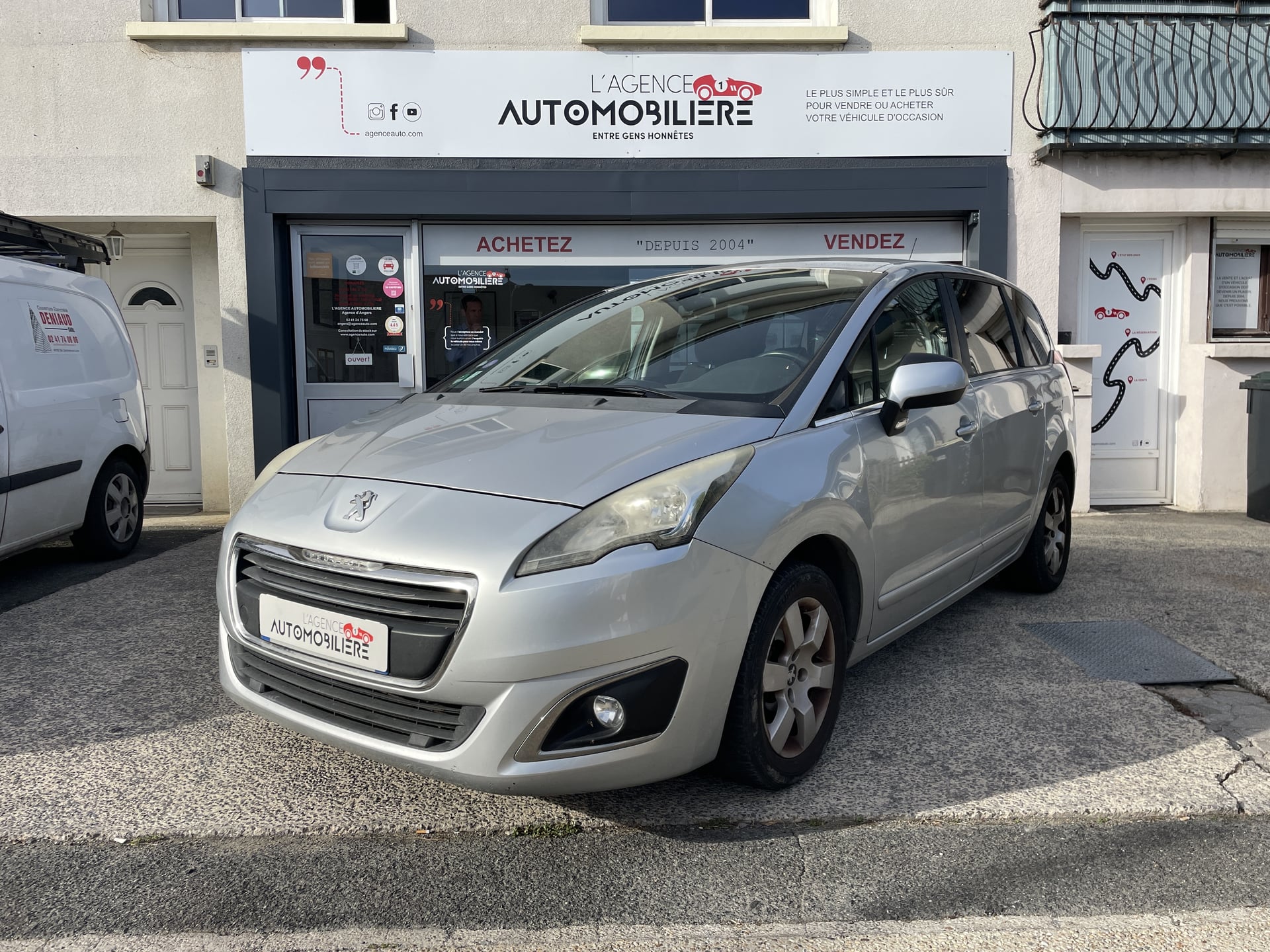 Peugeot 5008 1.6 120 cv Confort 7 places