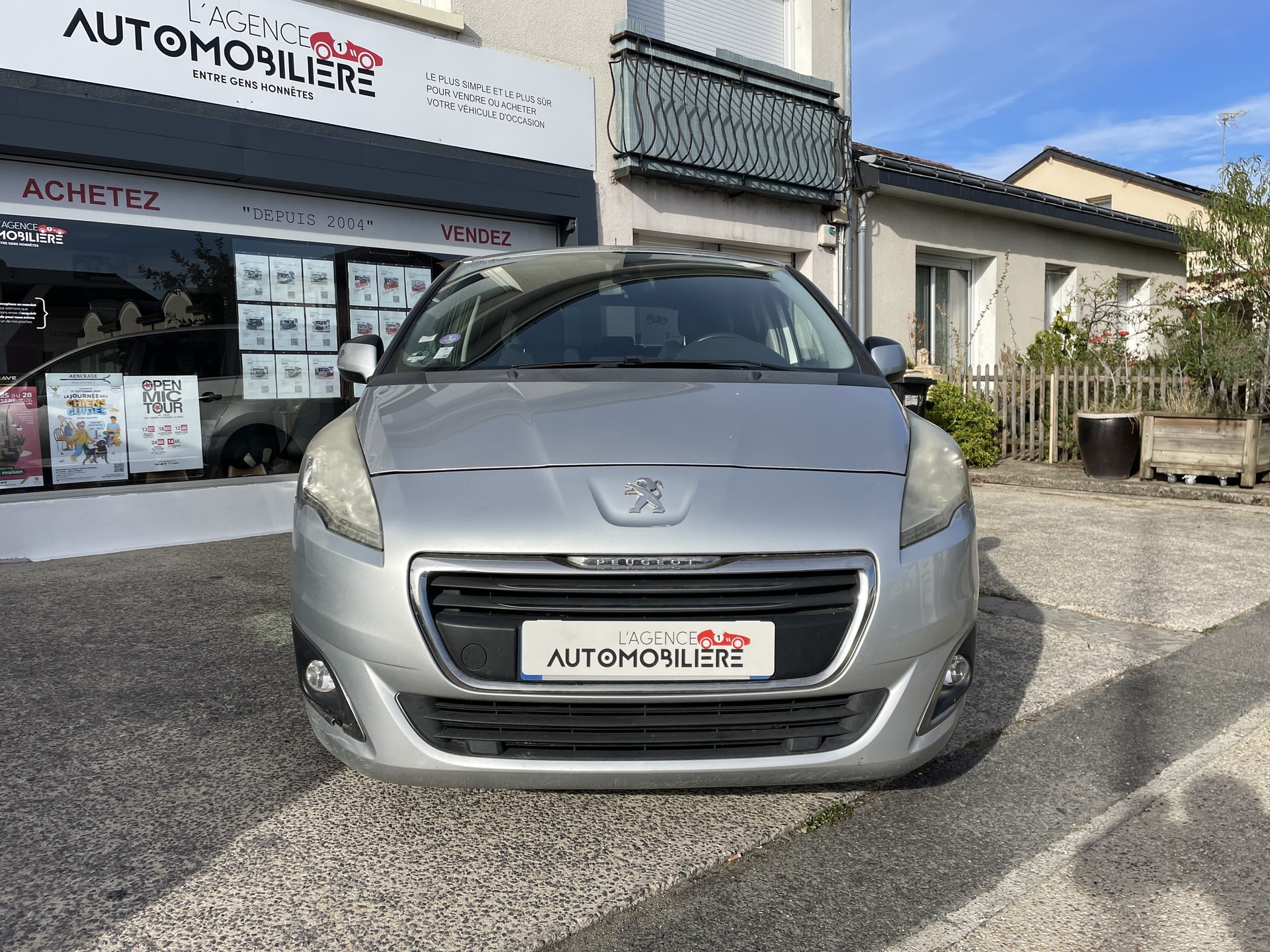 Peugeot 5008 1.6 120 cv Confort 7 places — 2