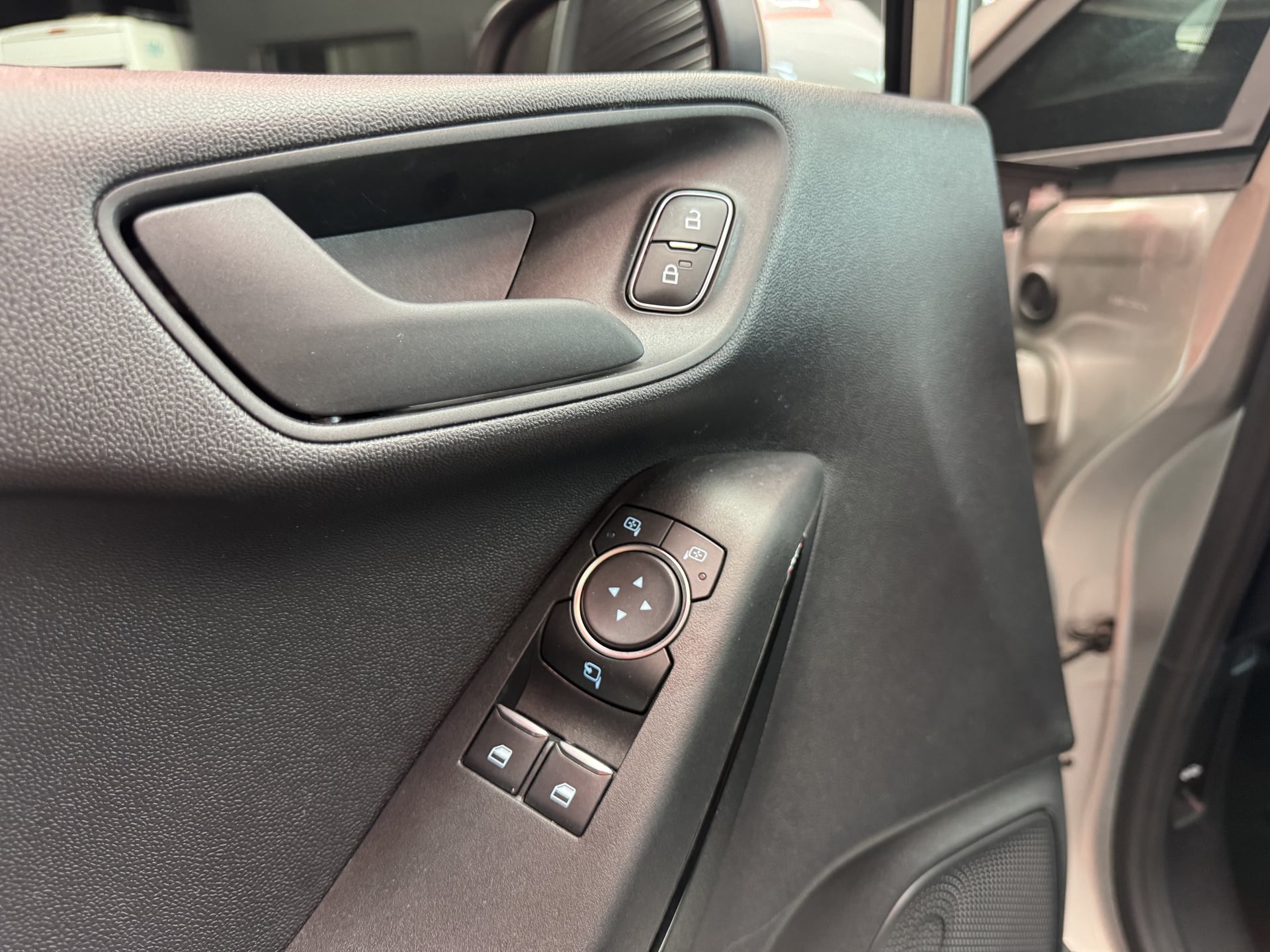 Ford Fiesta 1.0 ECOBOOST 95 ch Cool & Connect Garantie 12mois — 39