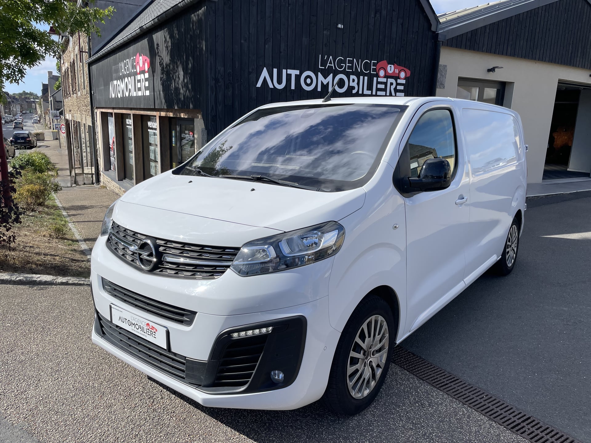 Opel Vivaro 1.5 BLUEHDI 120 CH PACK PREMIUM CONNECT