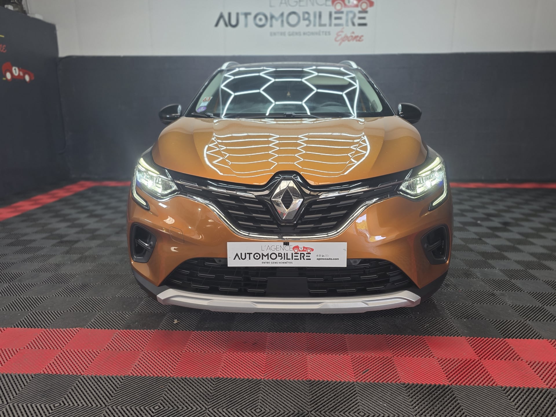 Renault Captur 1.0 TCE 100 GPL Intens — 2