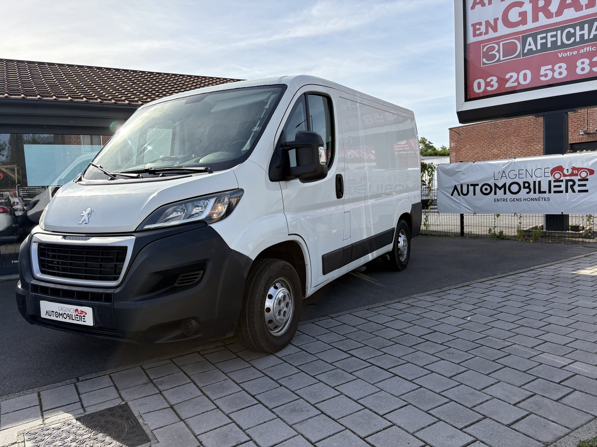 Peugeot Boxer Fg 333 L1H1 2.2 BlueHDi S&S 120ch Premium