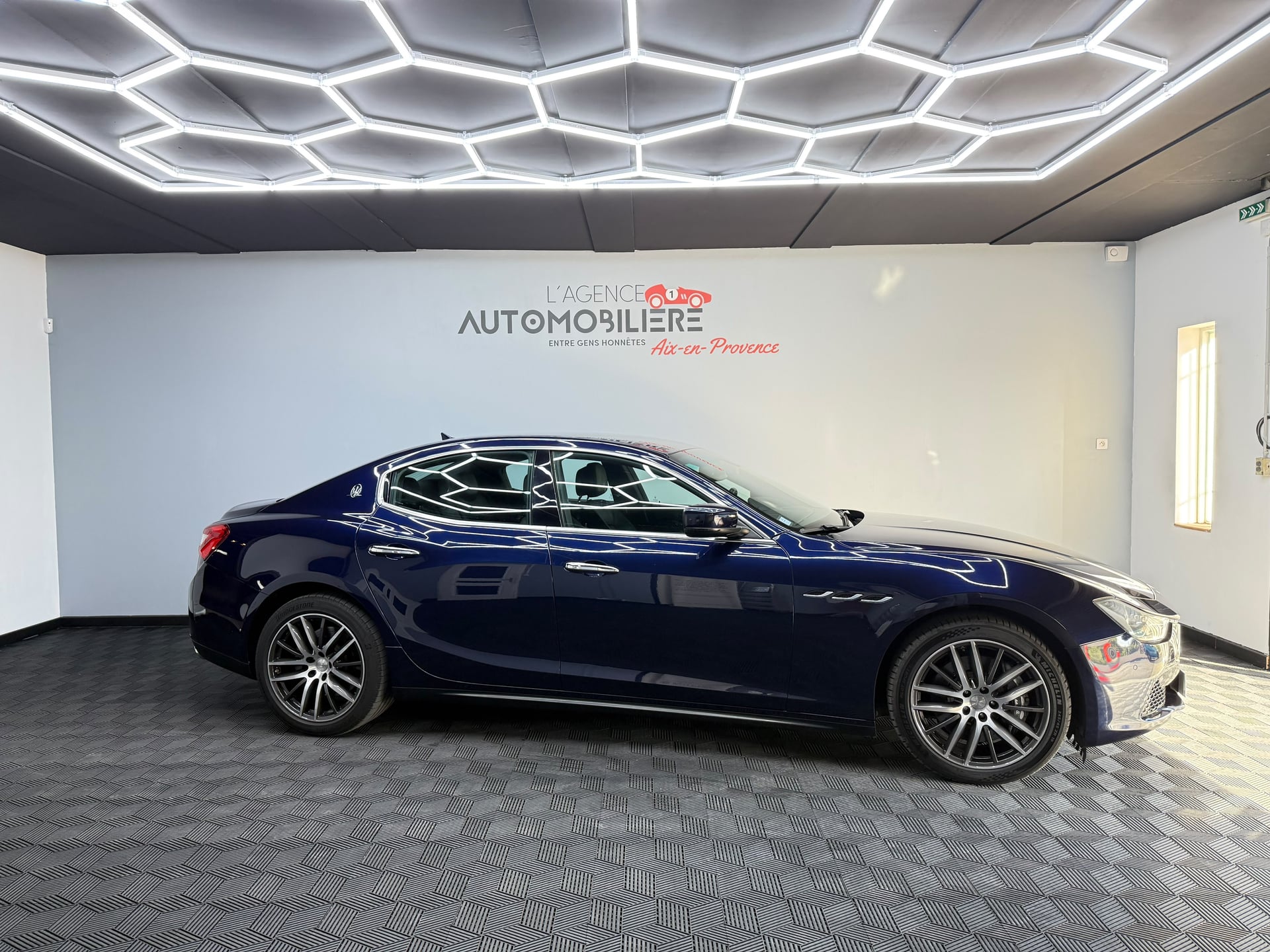 Maserati Ghibli (M157) 3.0 V6 275 Ch - 2ème MAIN - GARANTIE 6 MOIS — 2