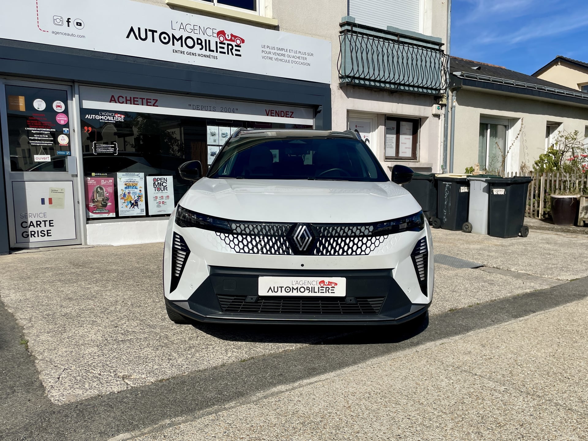 Renault Scenic V E TECH ELECTRIQUE 220 GRANDE AUTONOMIE TECHNO ICONIC 87 kw - 1ère main — 2