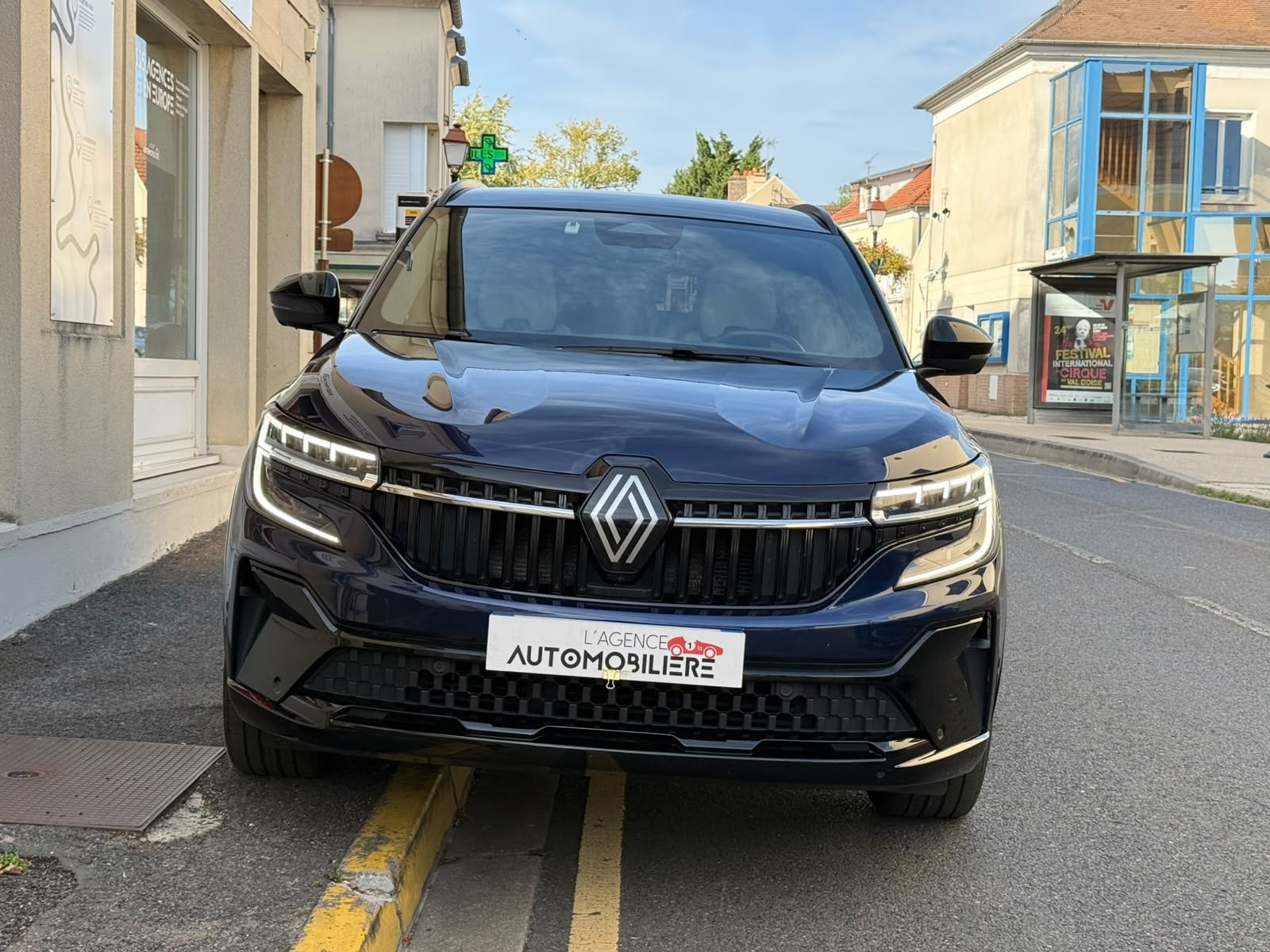 Renault Espace Renault Espace VI E-Tech 200 Iconic 7 places+Full Options+Suivi Complet — 2