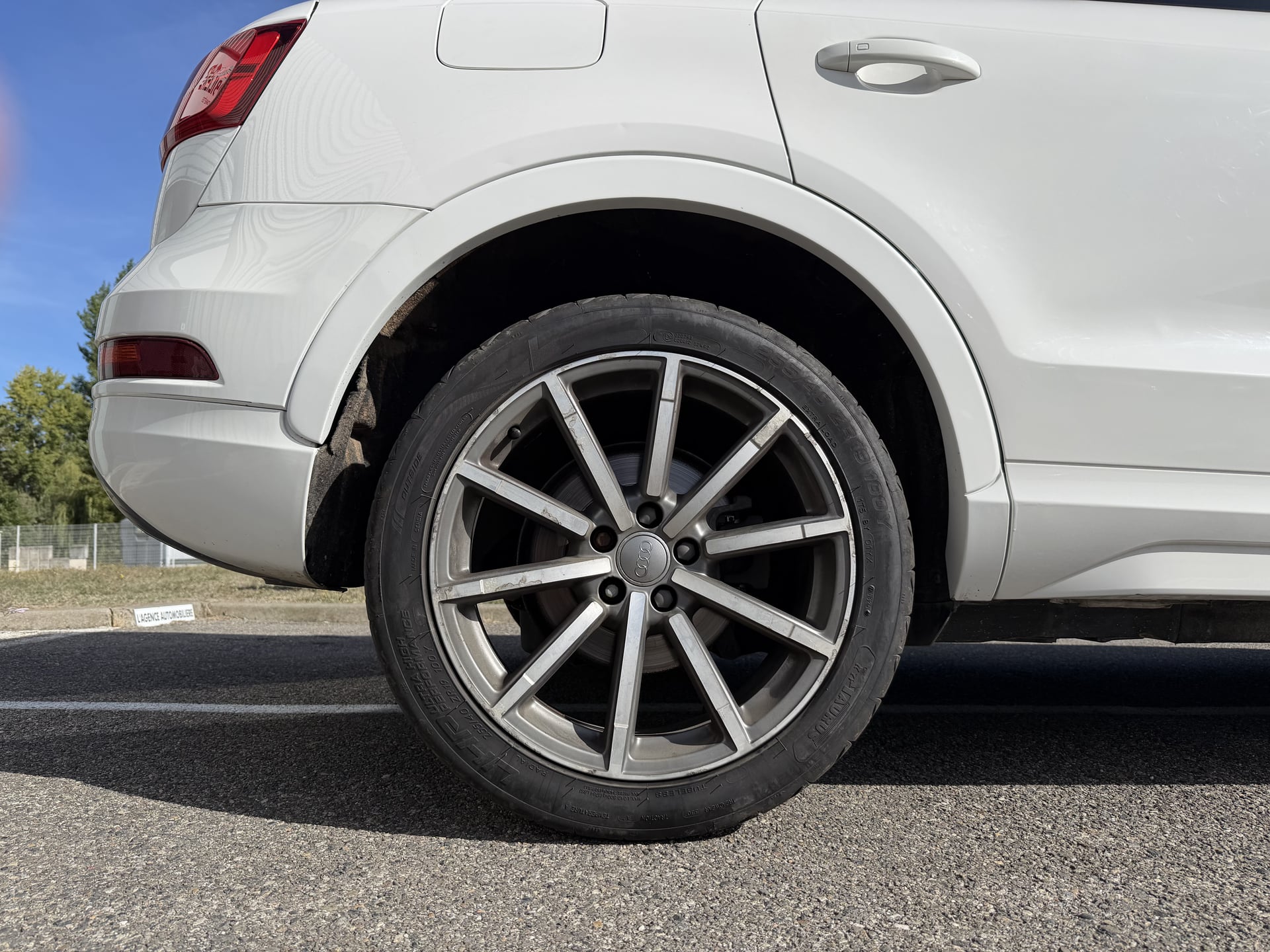 Audi Q3 2,0 TDI 150 Ambition Luxe — 27