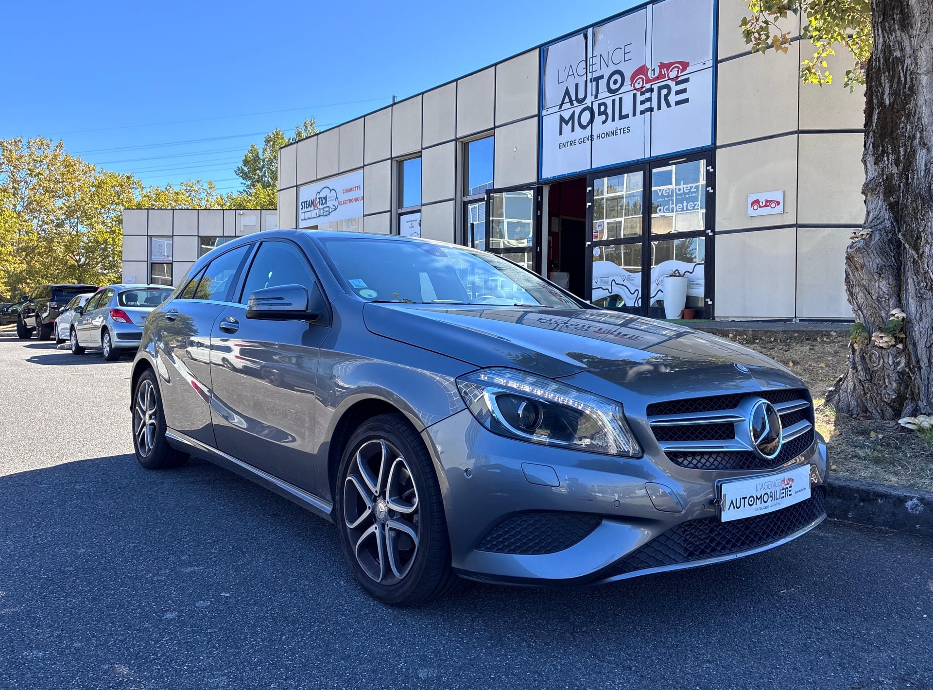 Mercedes-Benz Classe A 180 CDI BLUE EFFICIENCY SEANSATION 7-G DCT - ATTELAGE -