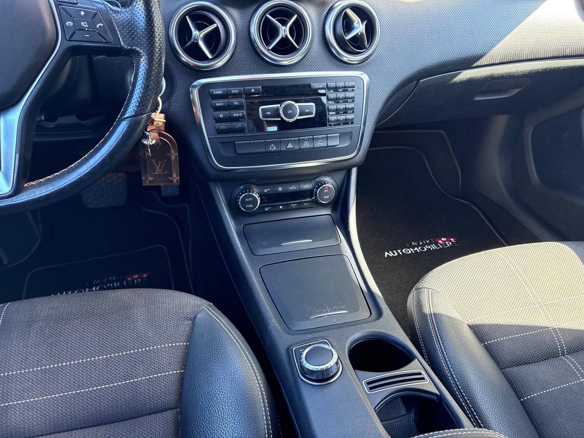 Mercedes-Benz Classe A 180 CDI BLUE EFFICIENCY SEANSATION 7-G DCT - ATTELAGE - — 20