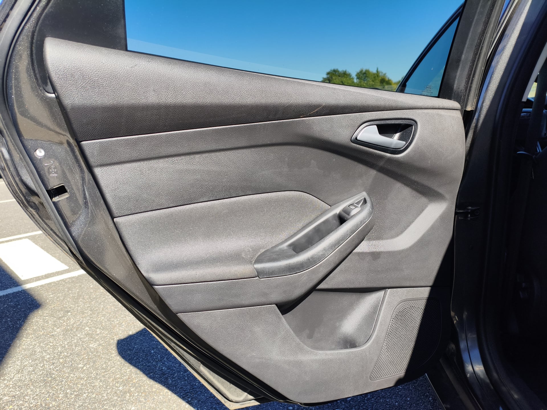 Ford Focus SW 1.5L TDCI 120ch TREND START-STOP - CT VIERGE — 26