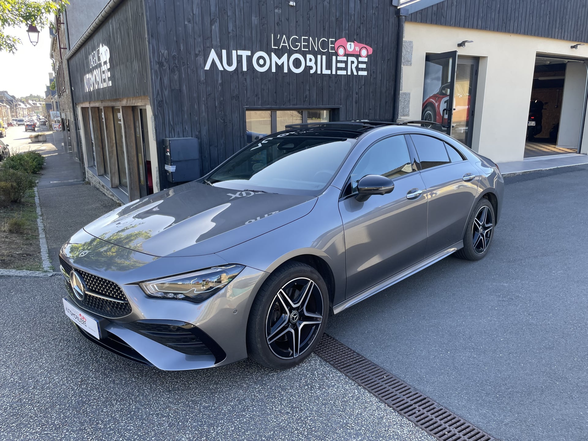 Mercedes-Benz Classe CLA 250 e HYBRID EQ Coupé  8G-DCT AMG LINE 218