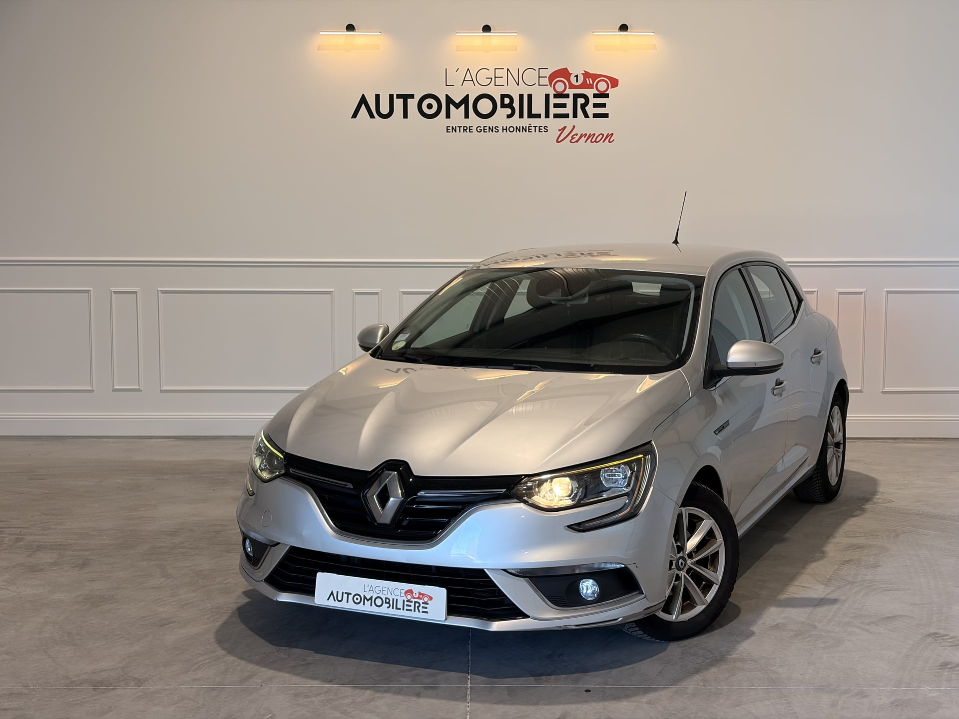 Renault Megane IV 1.5 DCI 110 ENERGY ZEN / ATTELAGE
