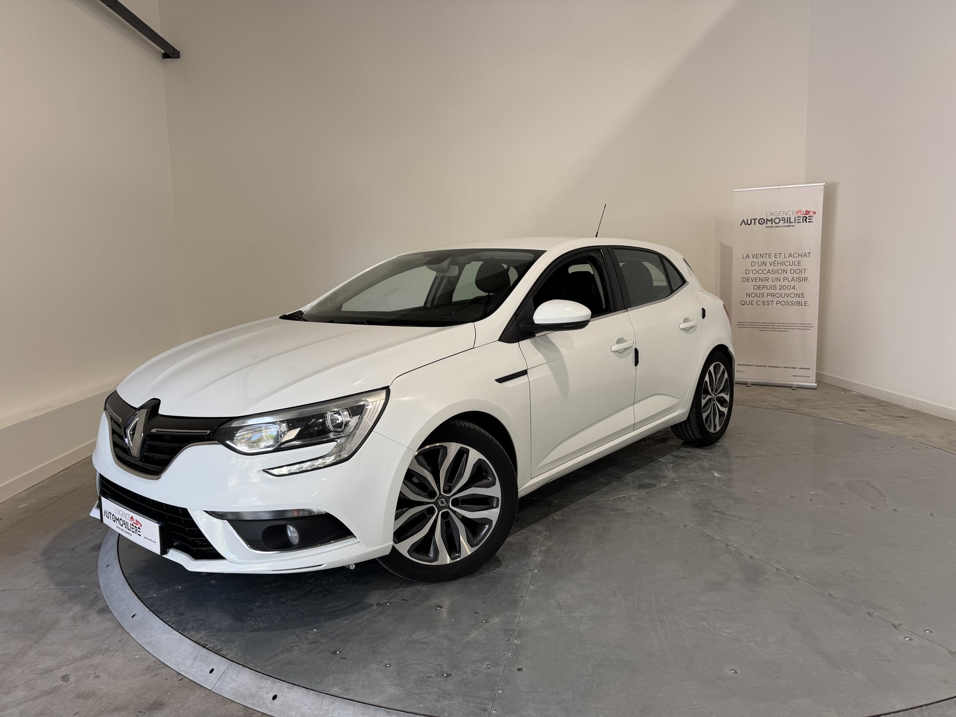 Renault Megane IV Blue dCi 95 Business