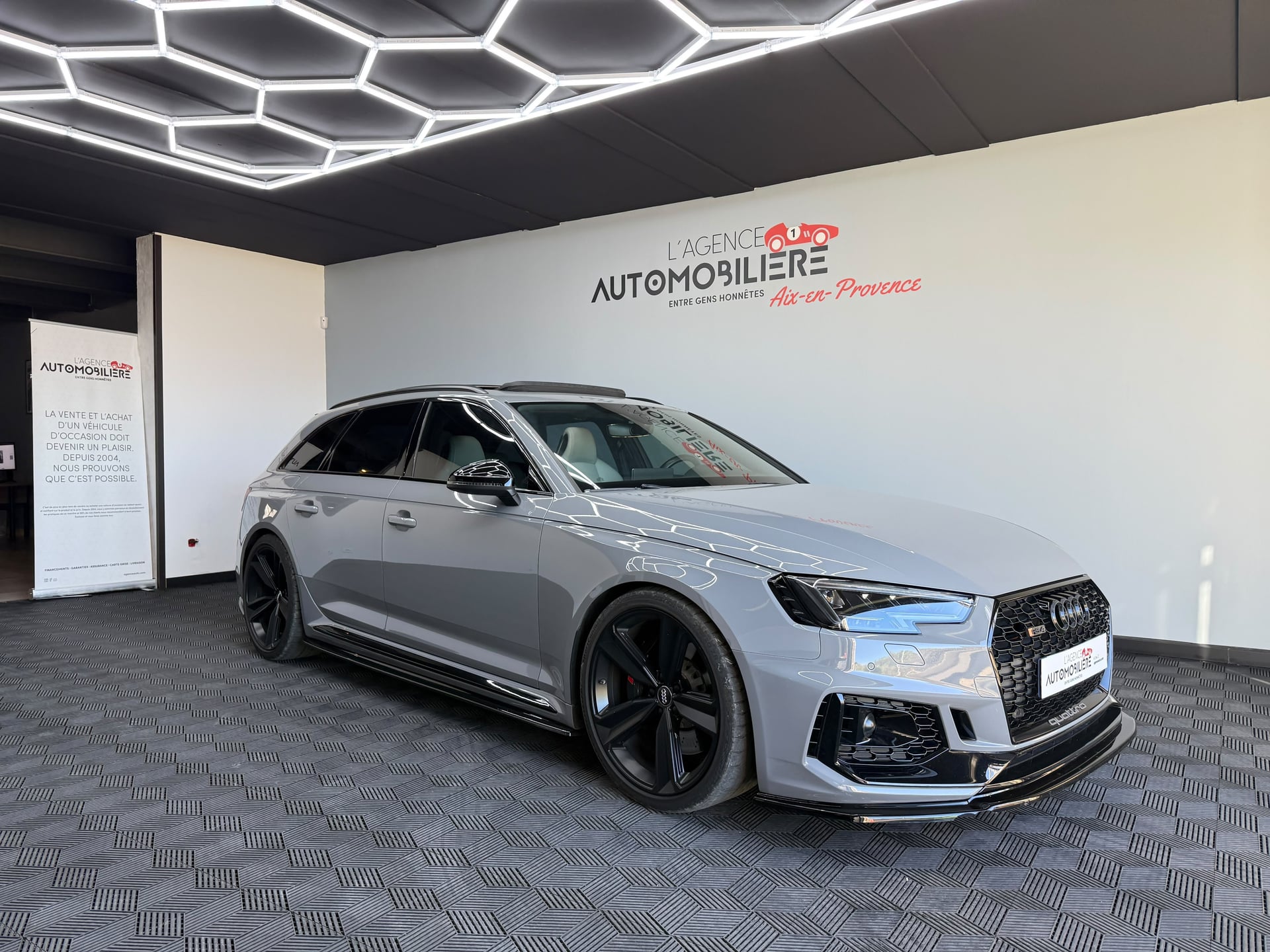 Audi Rs4 Avant 2.9 V6 450 Ch PACK RS - SUIVI COMPLET AUDI