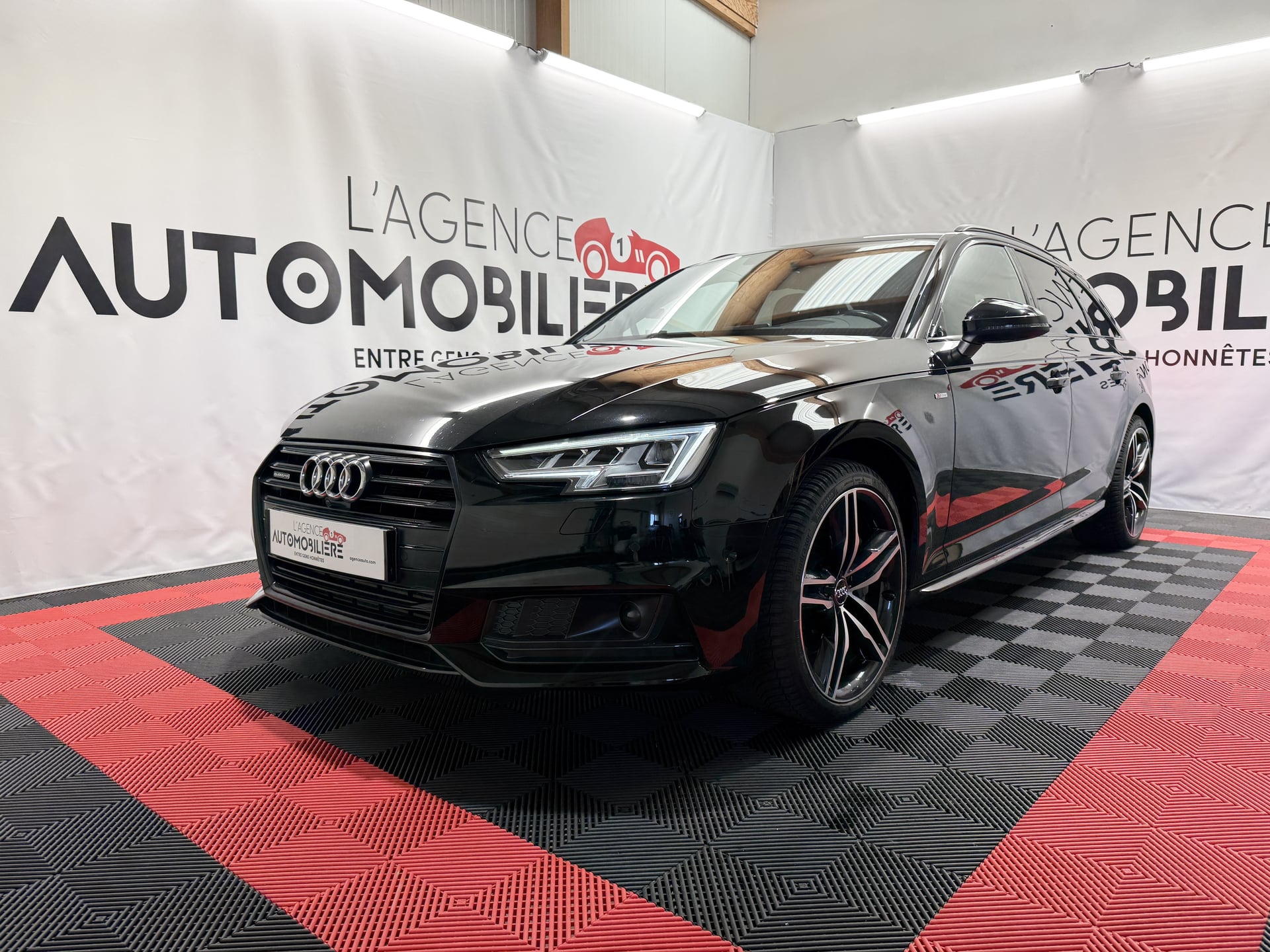 Audi A4 V AVANT V6 3.0 TDI 272 S LINE QUATTRO TIPTRONIC