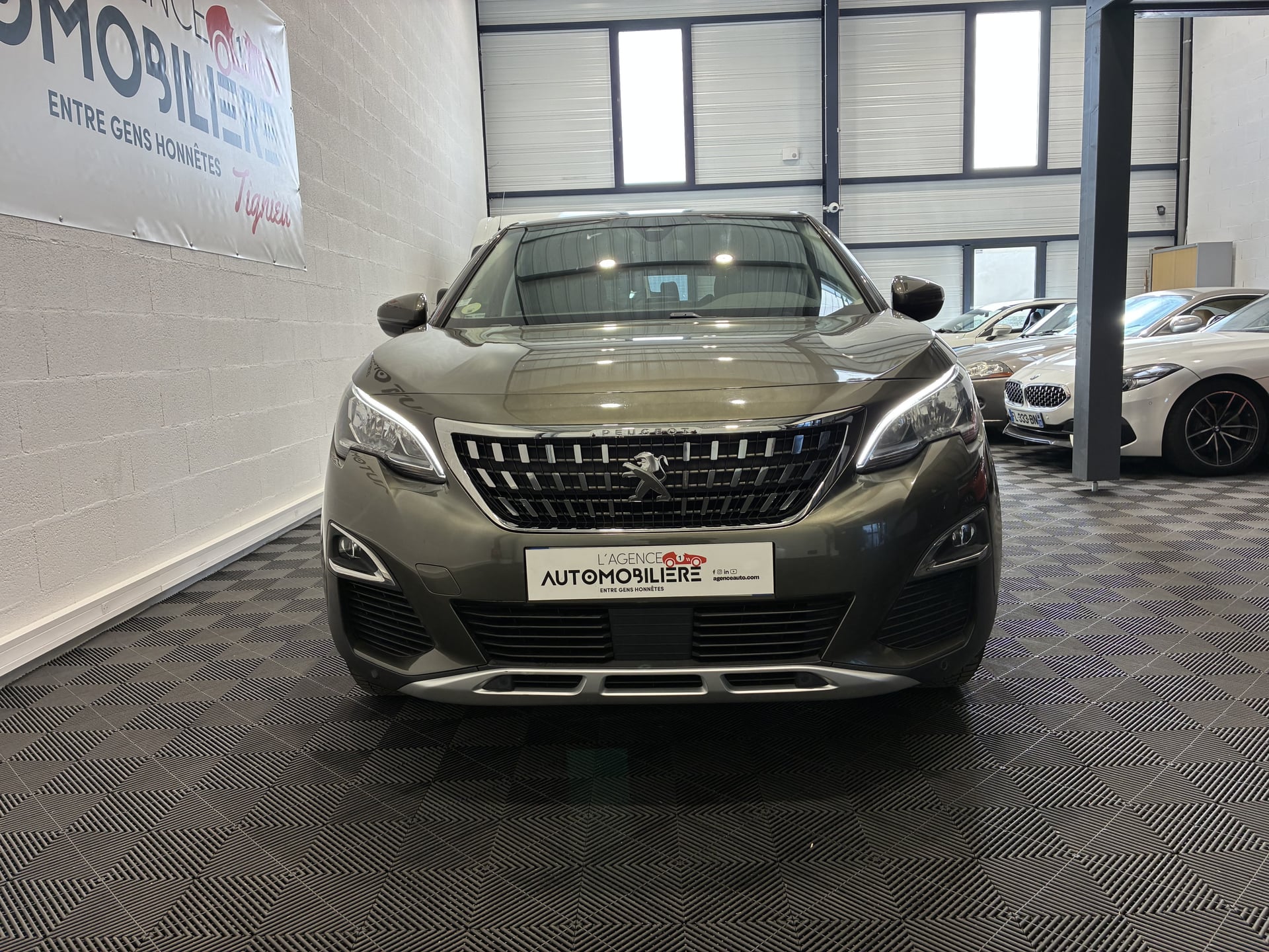 Peugeot 3008 1.6 HDi 120ch Allure EAT6-2ème main-Entretien à jour — 2