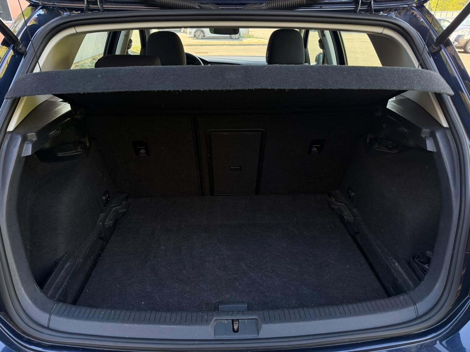 Volkswagen Golf VII 2.0 TDi 150 BLUEMOTION CONFORTLINE — 25